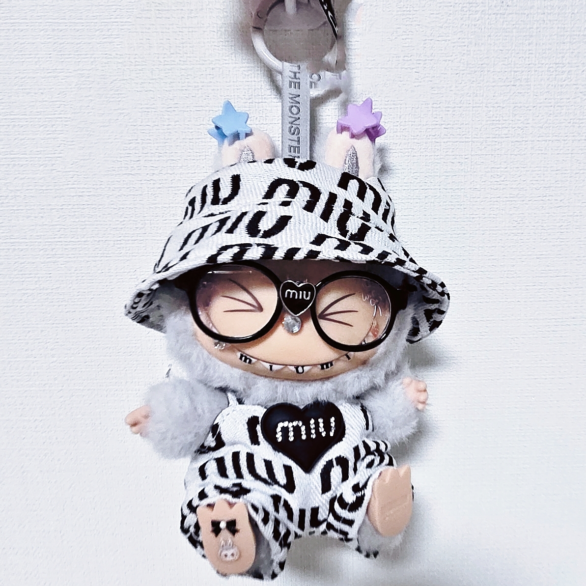 Pop Mart Labubu Let's Play Together Doll Series Hehe Keyring (Opened Case) 착용 스타일 - 1