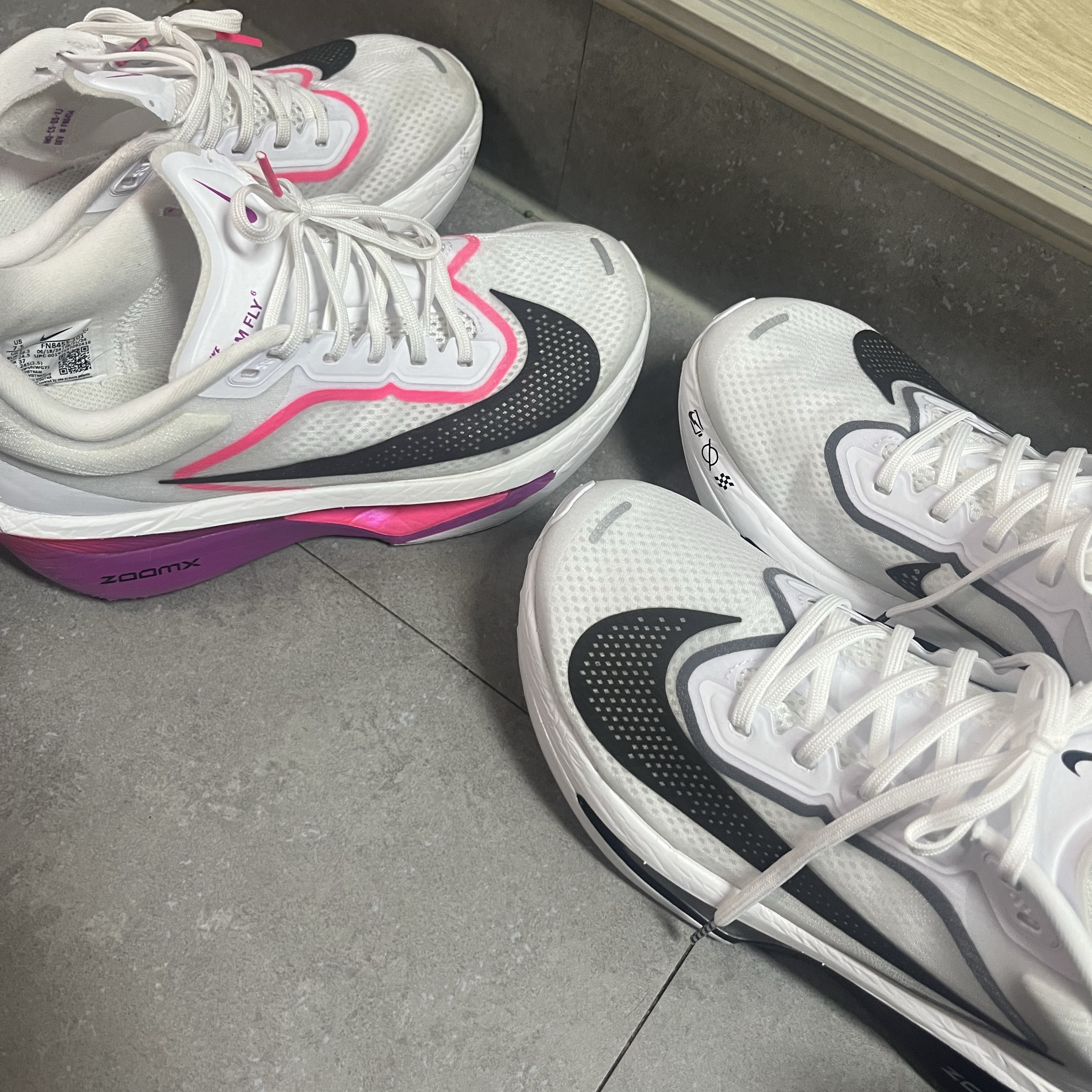 Nike Zoom Fly 6 White Vivid Grape, Nike Zoom Fly 6 White Smoke Grey 착용 스타일