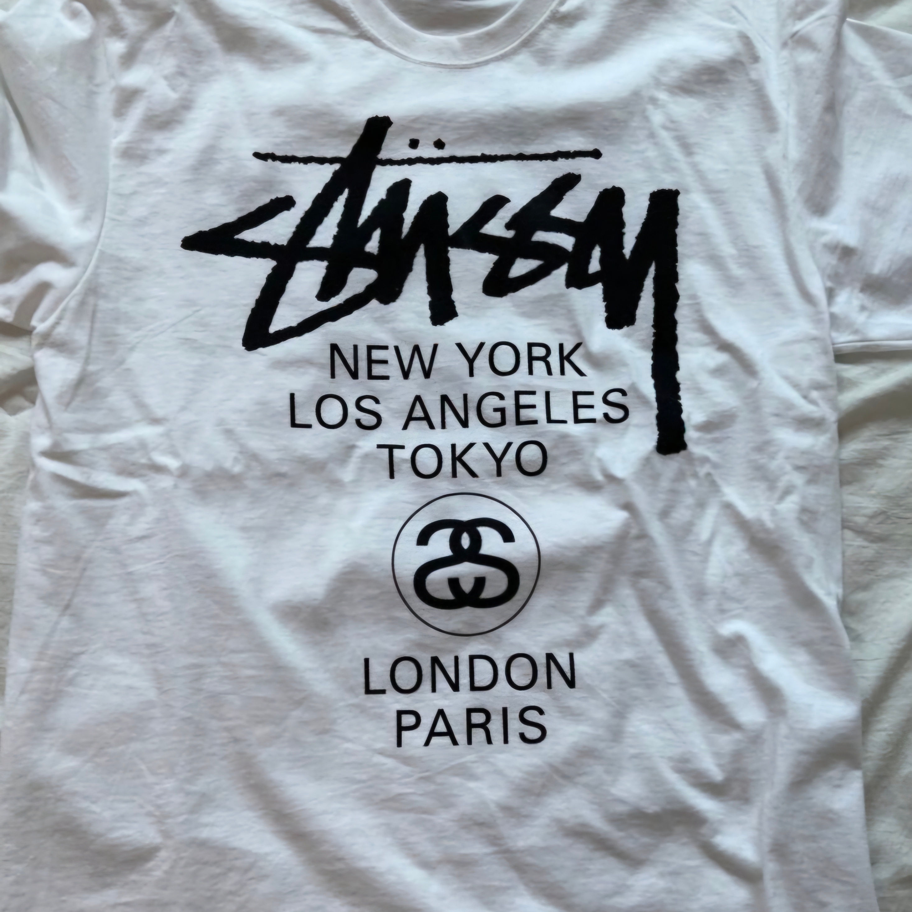 Stussy World Tour T-Shirt White 2023 착용 스타일
