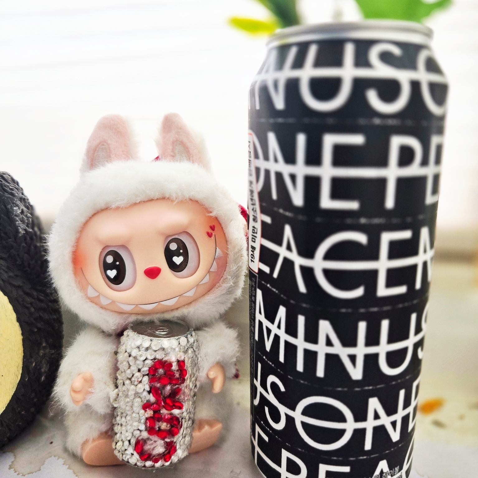 Pop Mart Labubu Coca Cola Series Happy Factor Keyring (Opened Case) 착용 스타일 - 3
