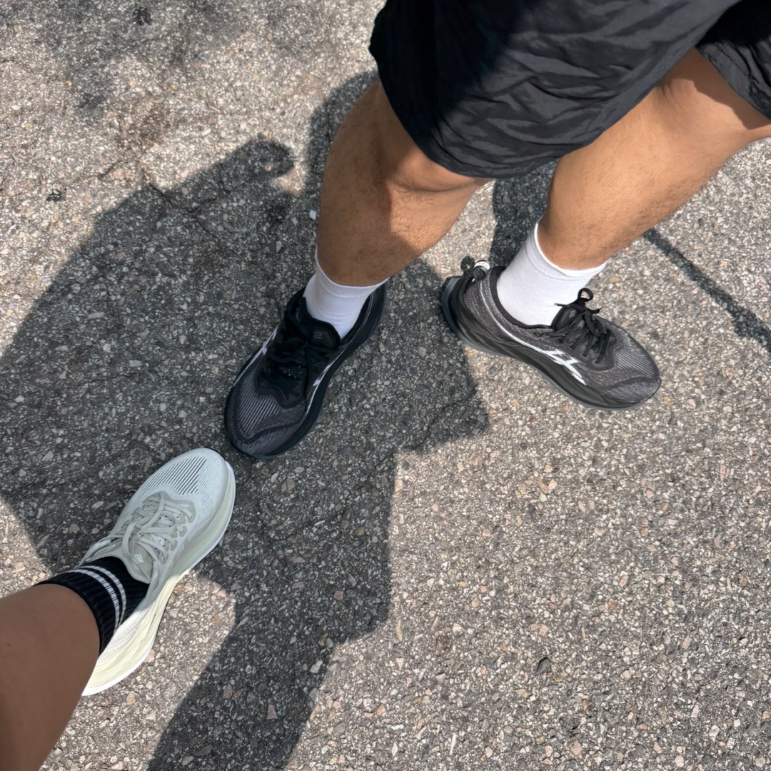 Asics Superblast 2 Lake Grey White Sage 착용 스타일
