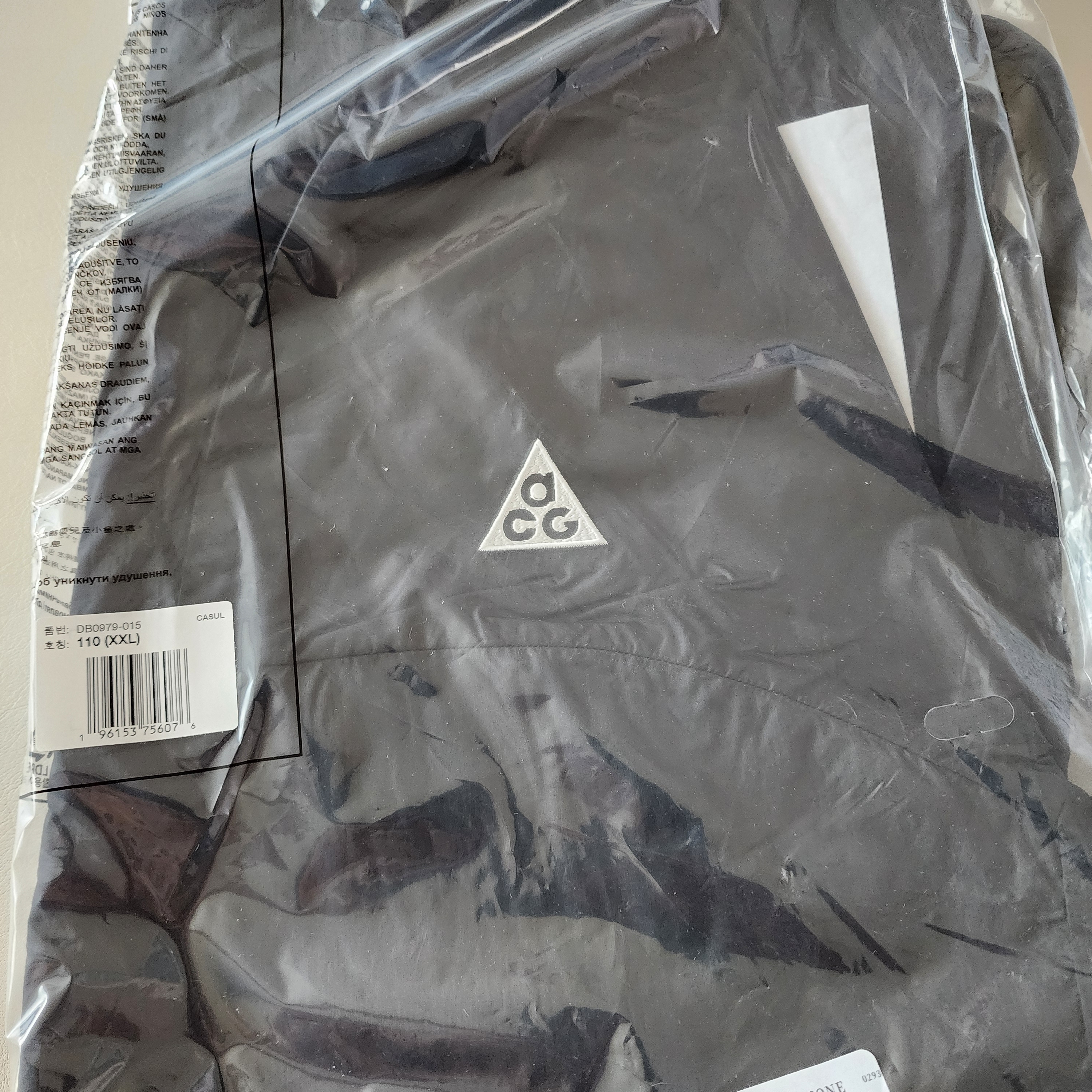Nike ACG Cinder Cone Windproof Jacket Black Anthracite - Asia 착용 스타일