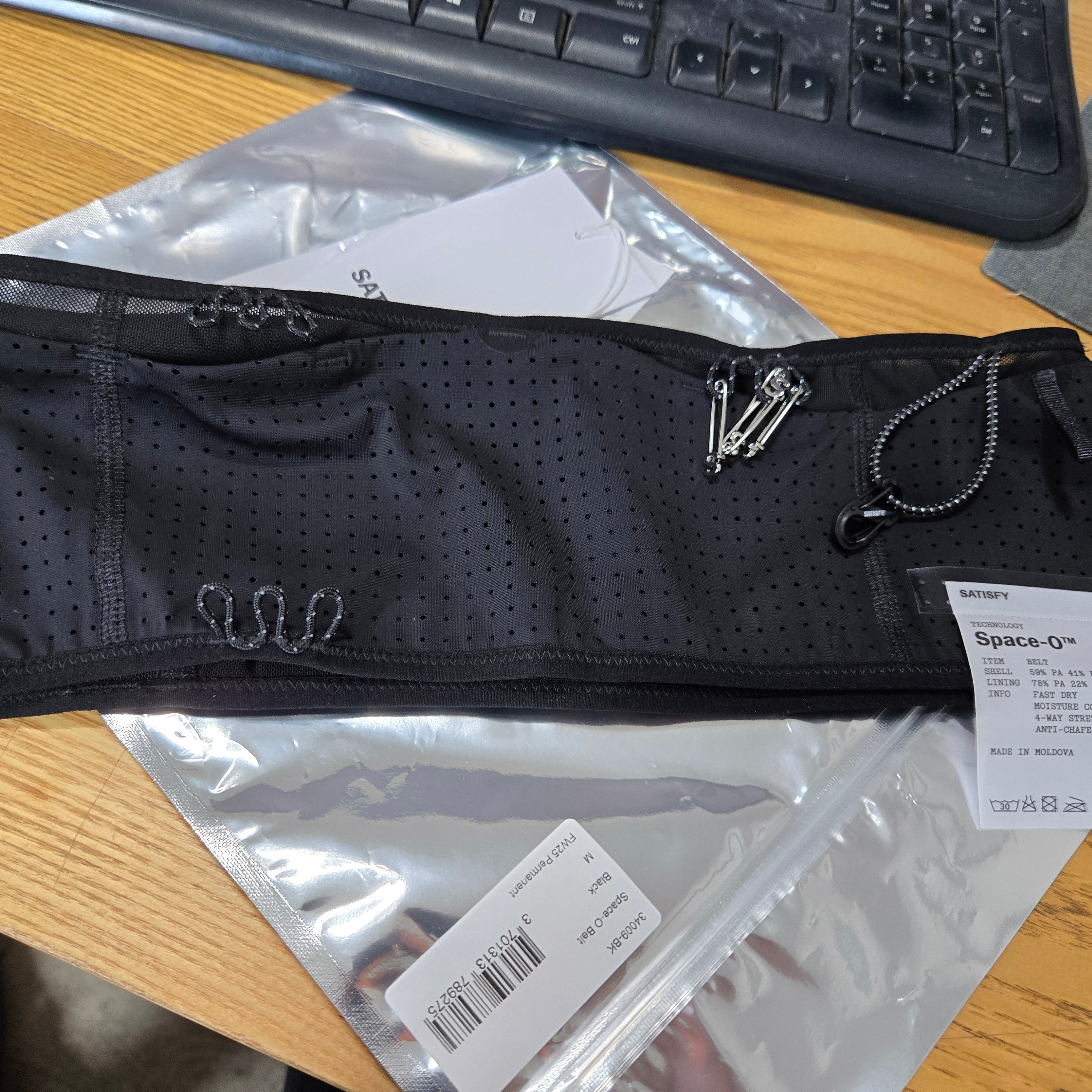 Satisfy Space-O Belt Black 착용 스타일