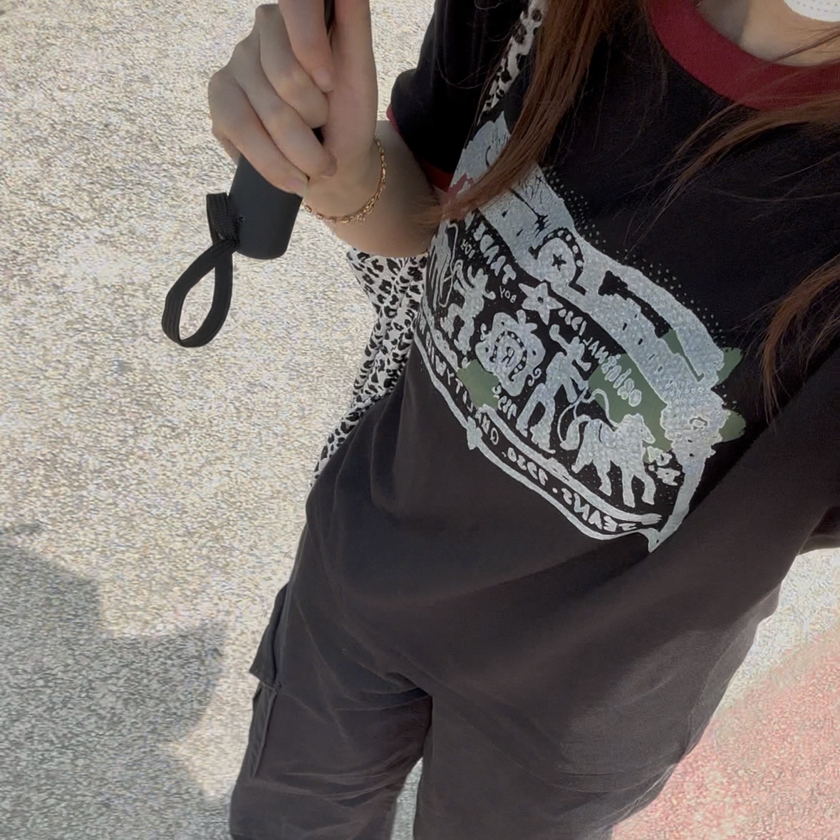 [KREAM 단독] Thevinylhouse Cowboy Pictogram Ringer Tee Black 착용 스타일