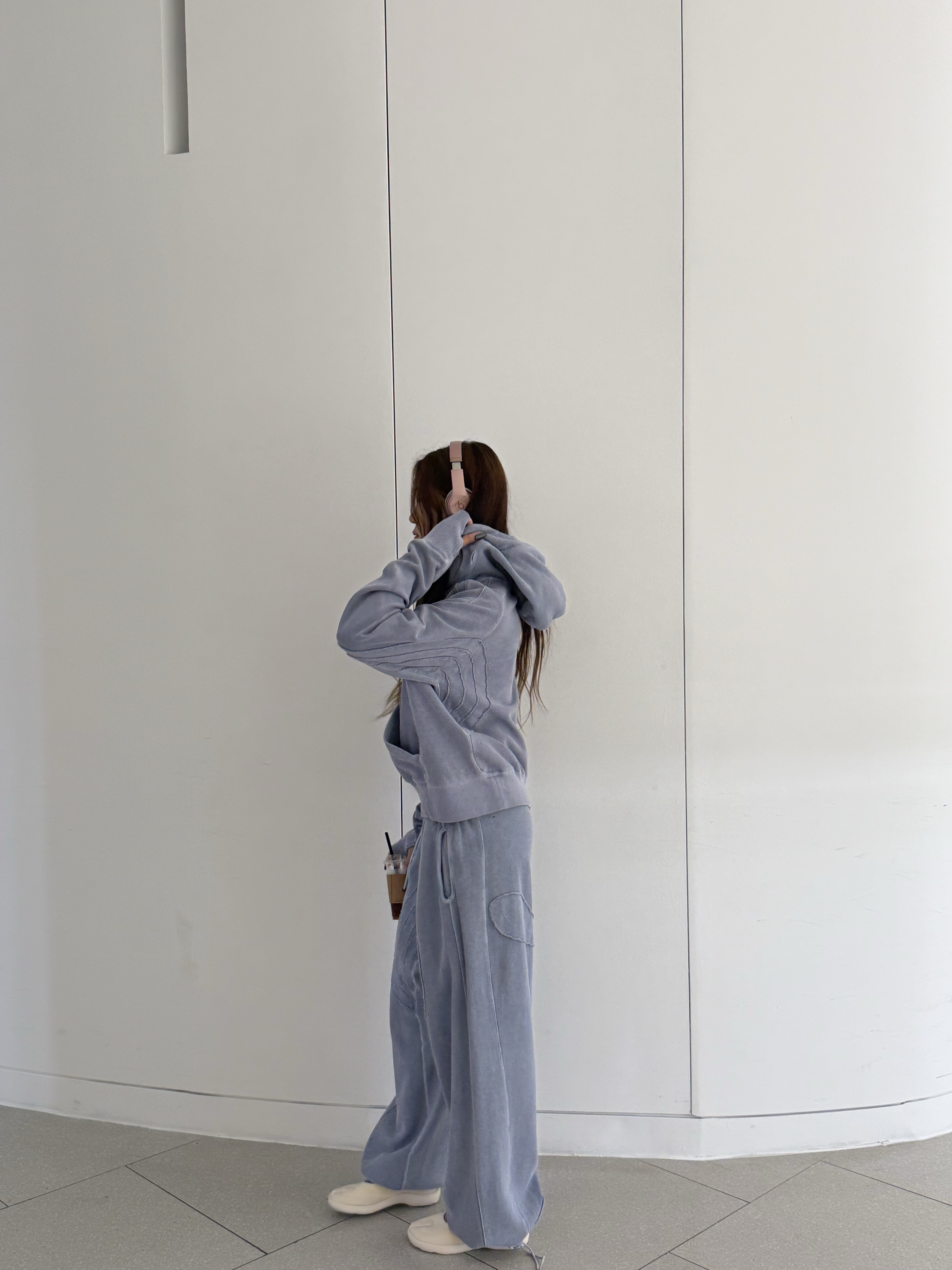 [KREAM 단독] Jian Ye Orbit Mask Hood Dyed Aqua - 25SS, [KREAM 단독] Jian Ye Orbit Pants Dyed Aqua - 25SS 착용 스타일 - 2