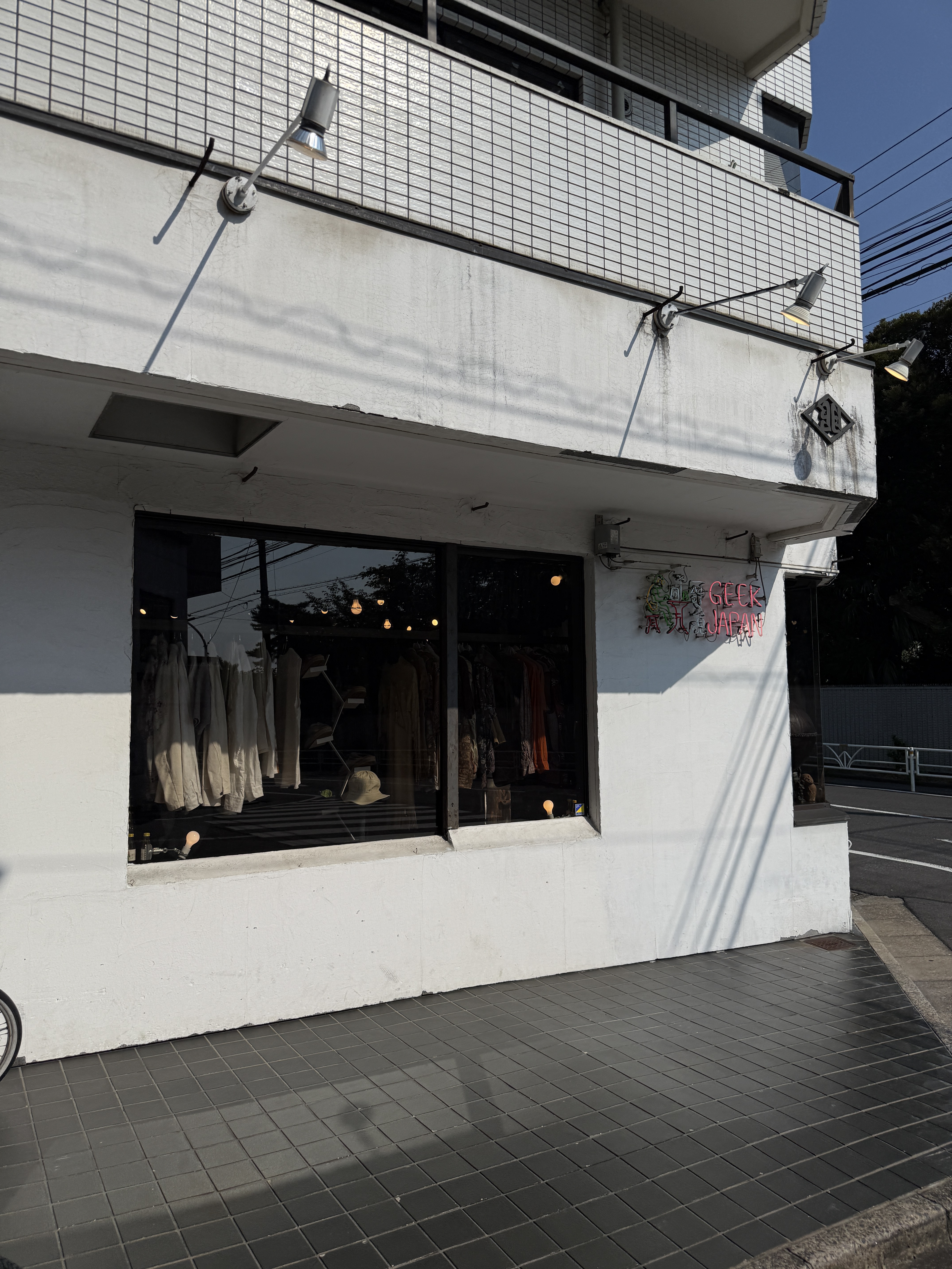 Kapital 14 oz. Denim 5P Bone Embroidery Short Pants Indigo (Processing) 착용 스타일 - 7
