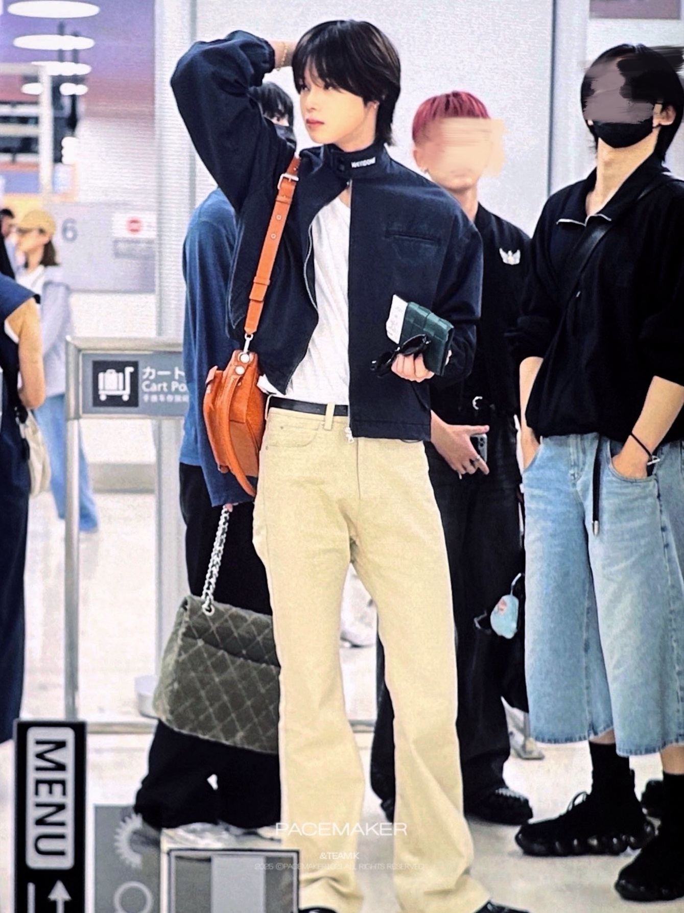 Nonnod Flared Pants Black, Nonnod Flared Pants Beige 착용 스타일