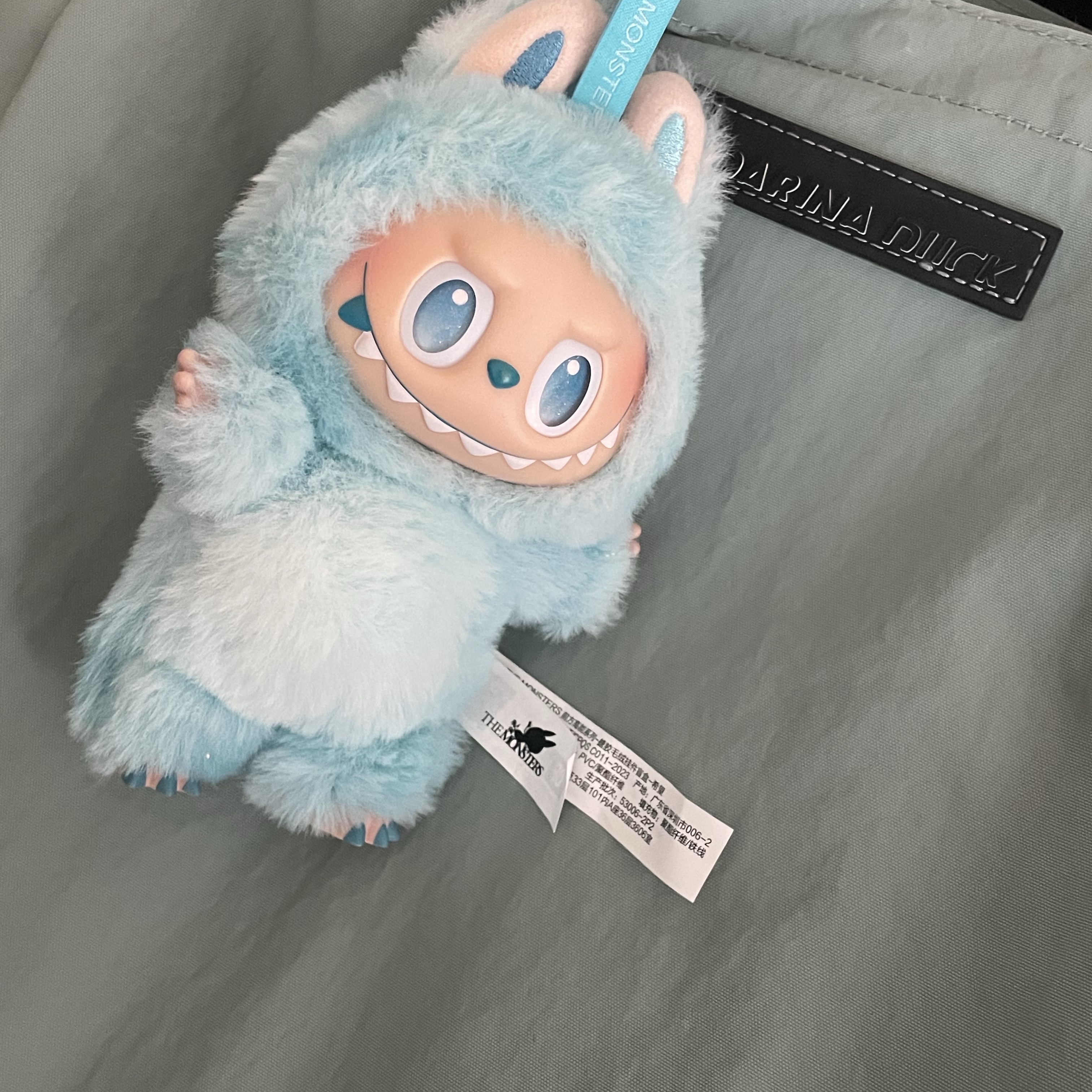 Pop Mart Labubu The Monsters Highlight Series Hope Keyring (Opened Case) 착용 스타일