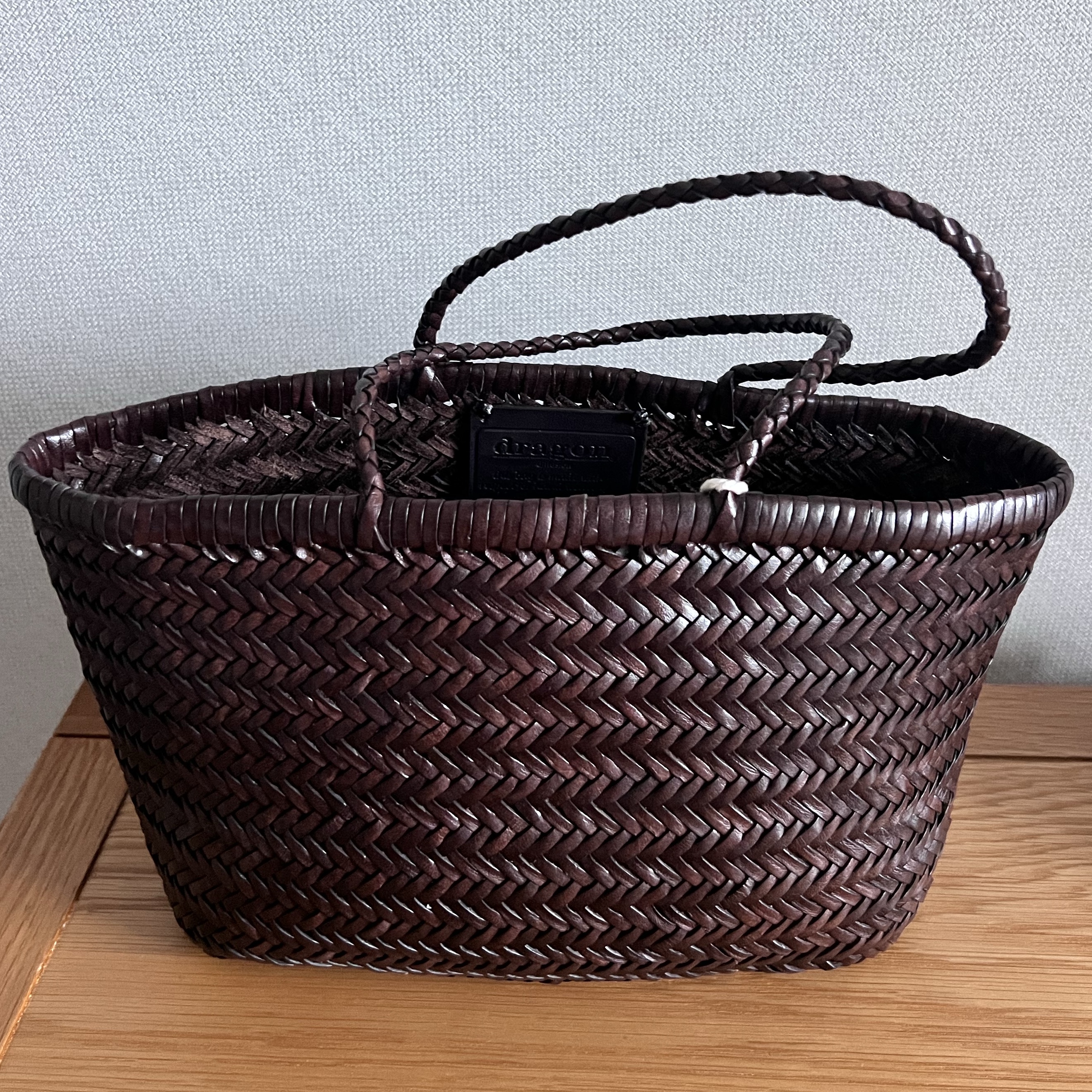 Dragon Diffusion Triple Jump Mini Dark Brown 착용 스타일