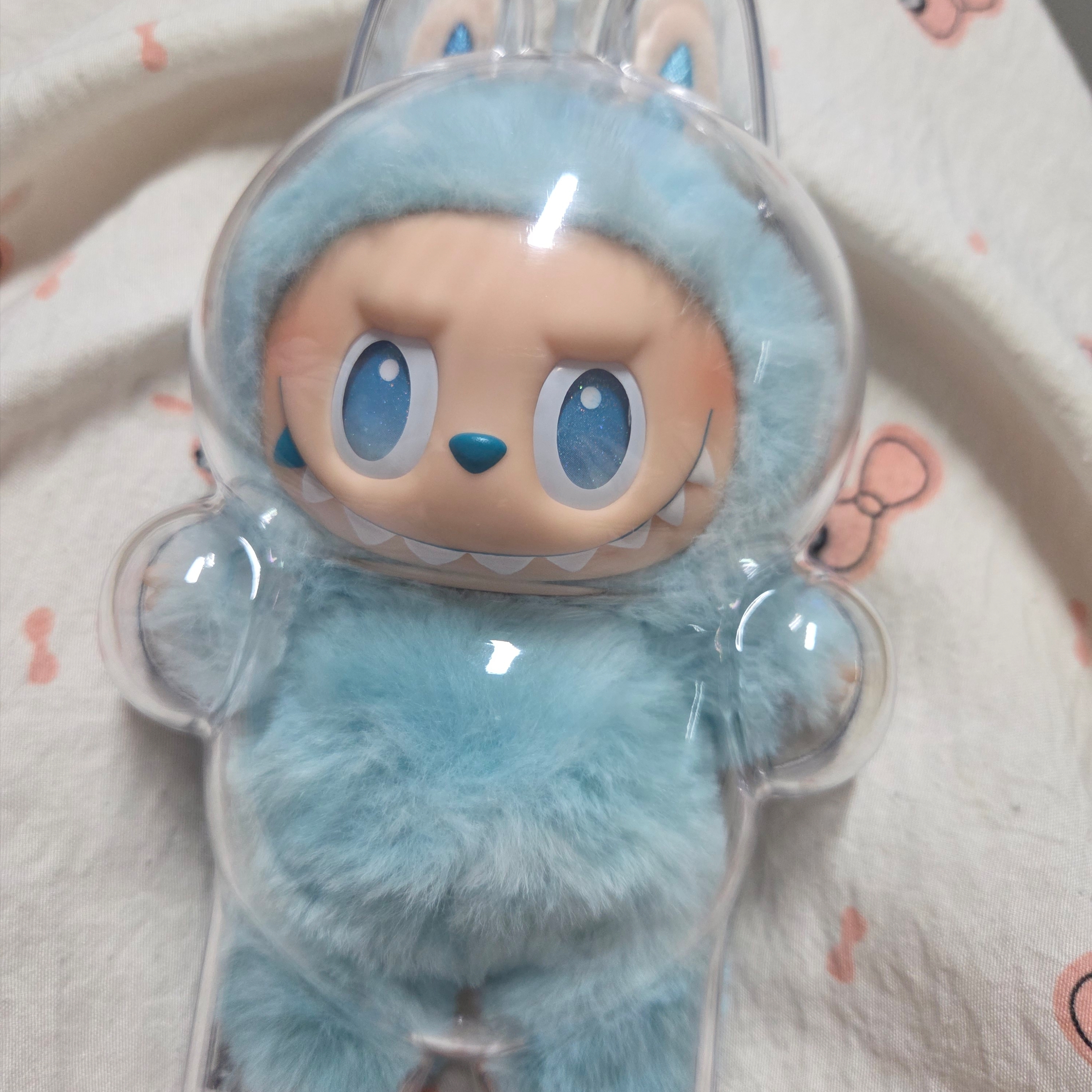 Pop Mart Labubu The Monsters Highlight Series Hope Keyring (Opened Case) 착용 스타일