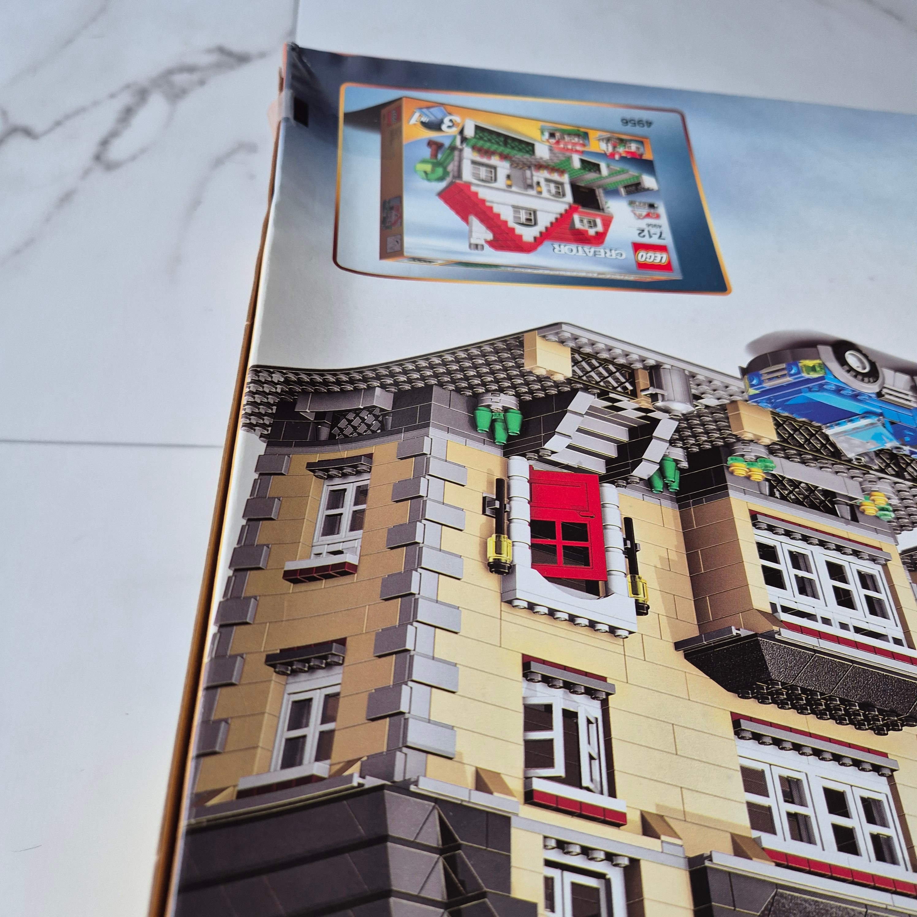 Lego Model Townhouse 착용 스타일