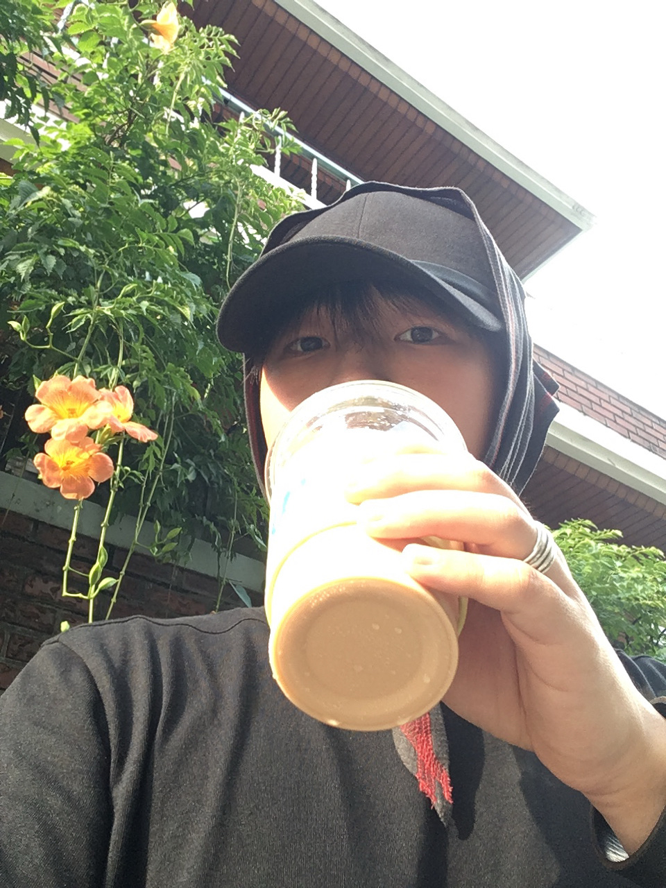 Xlim Ep.7 Synopsis 02 Bag Gray, On Running x Post Archive Faction (Paf) Cloudmonster 2 Thorn Brown 착용 스타일 - 3