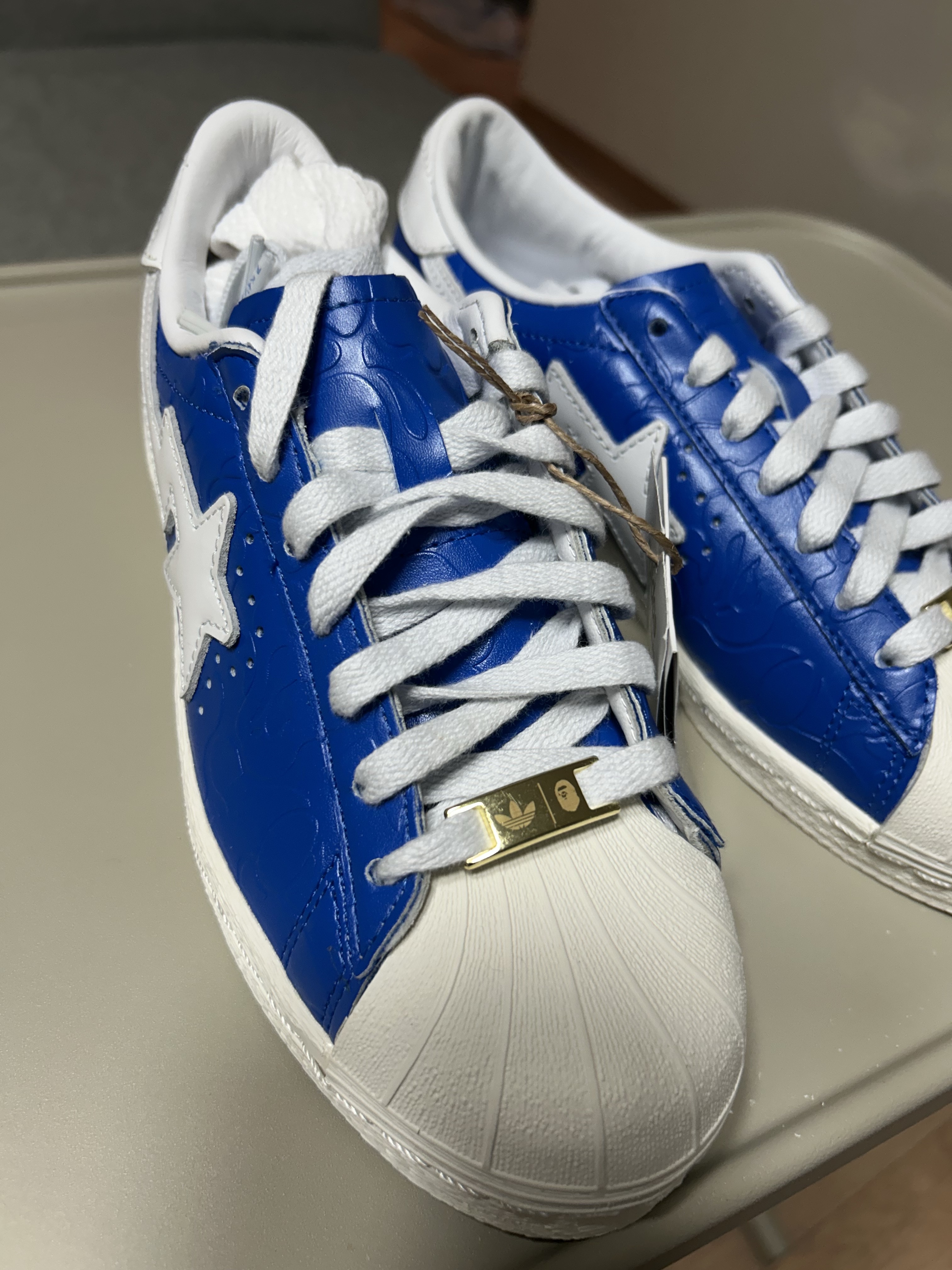 Adidas x BAPE Superstar Vintage Blue Cloud White 착용 스타일