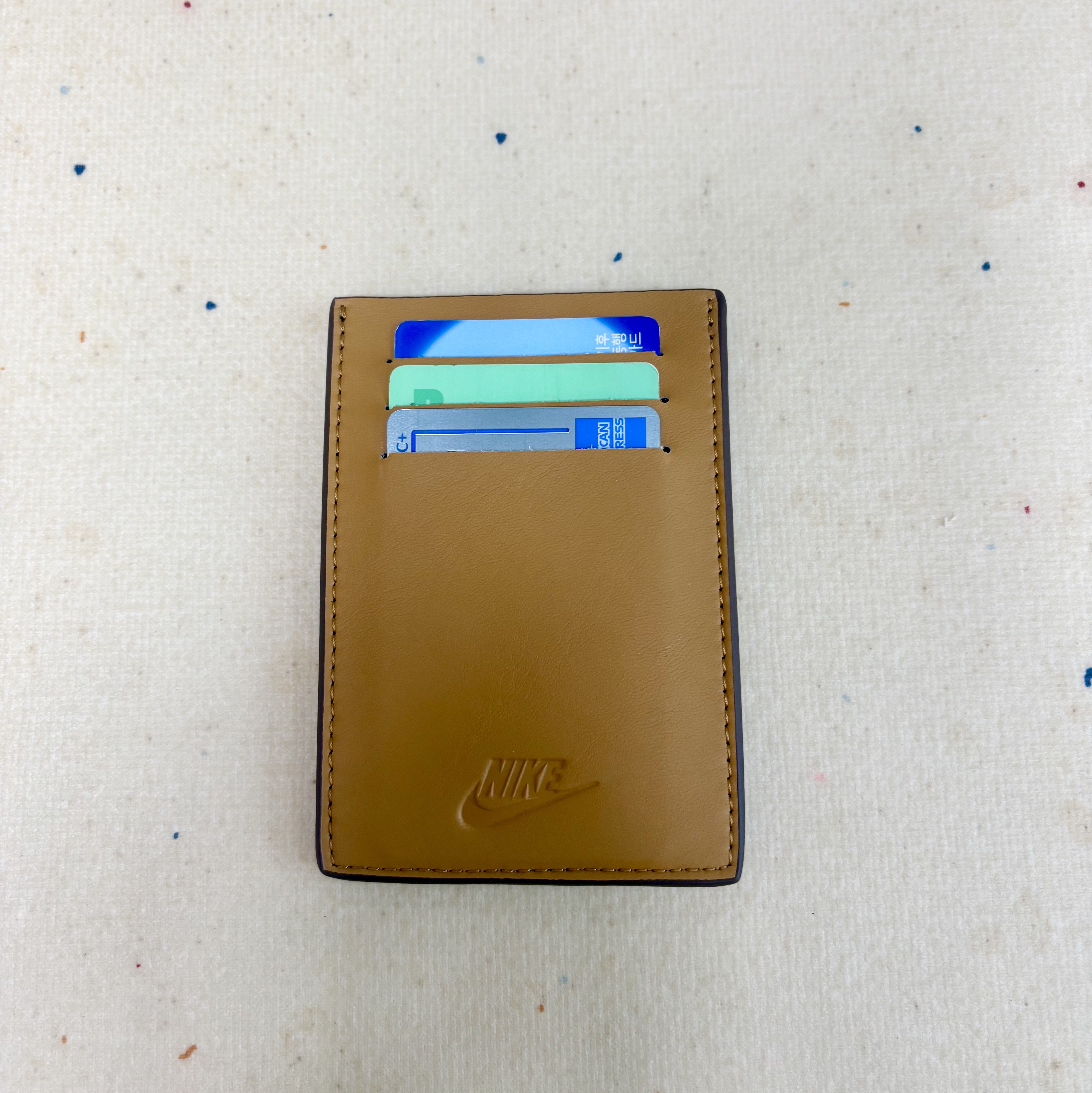 Nike Icon Air Max 90 Card Wallet Brown Black 착용 스타일 - 3