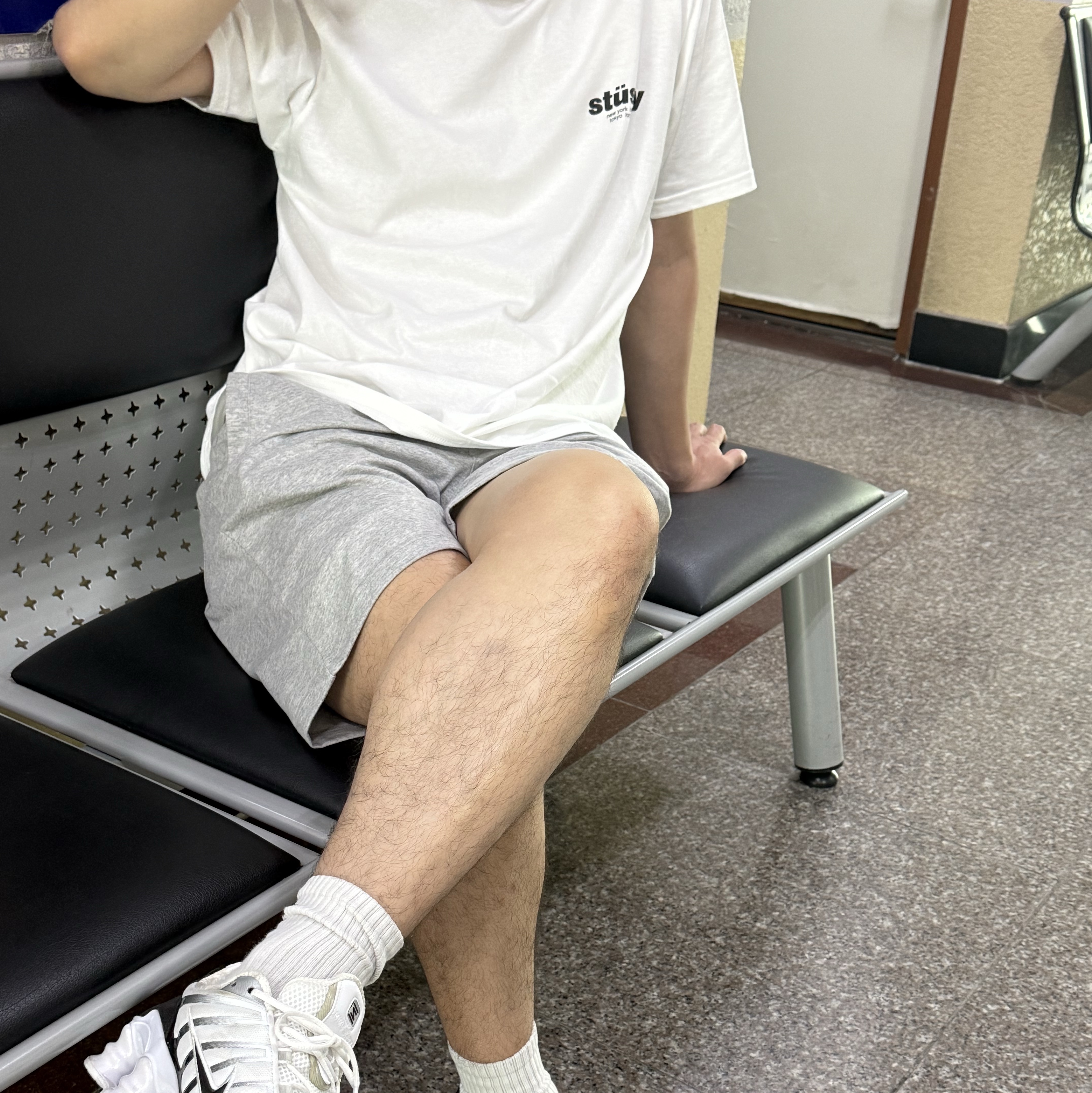 Nike NSW Club Cargo Shorts Grey - Asia, Stussy Rollers T-Shirt White 착용 스타일