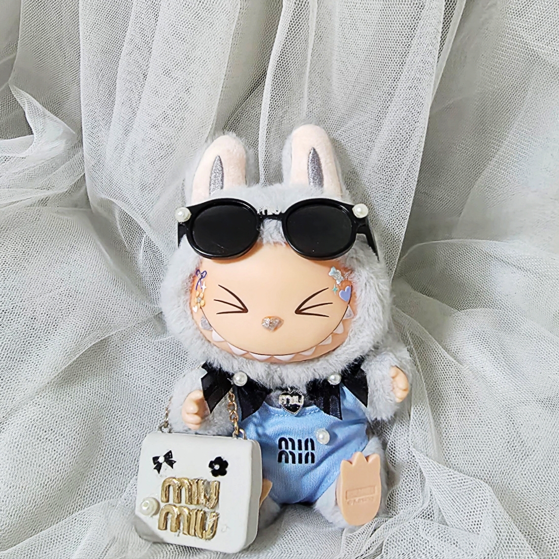Pop Mart Labubu Let's Play Together Doll Series Hehe Keyring (Opened Case) 착용 스타일