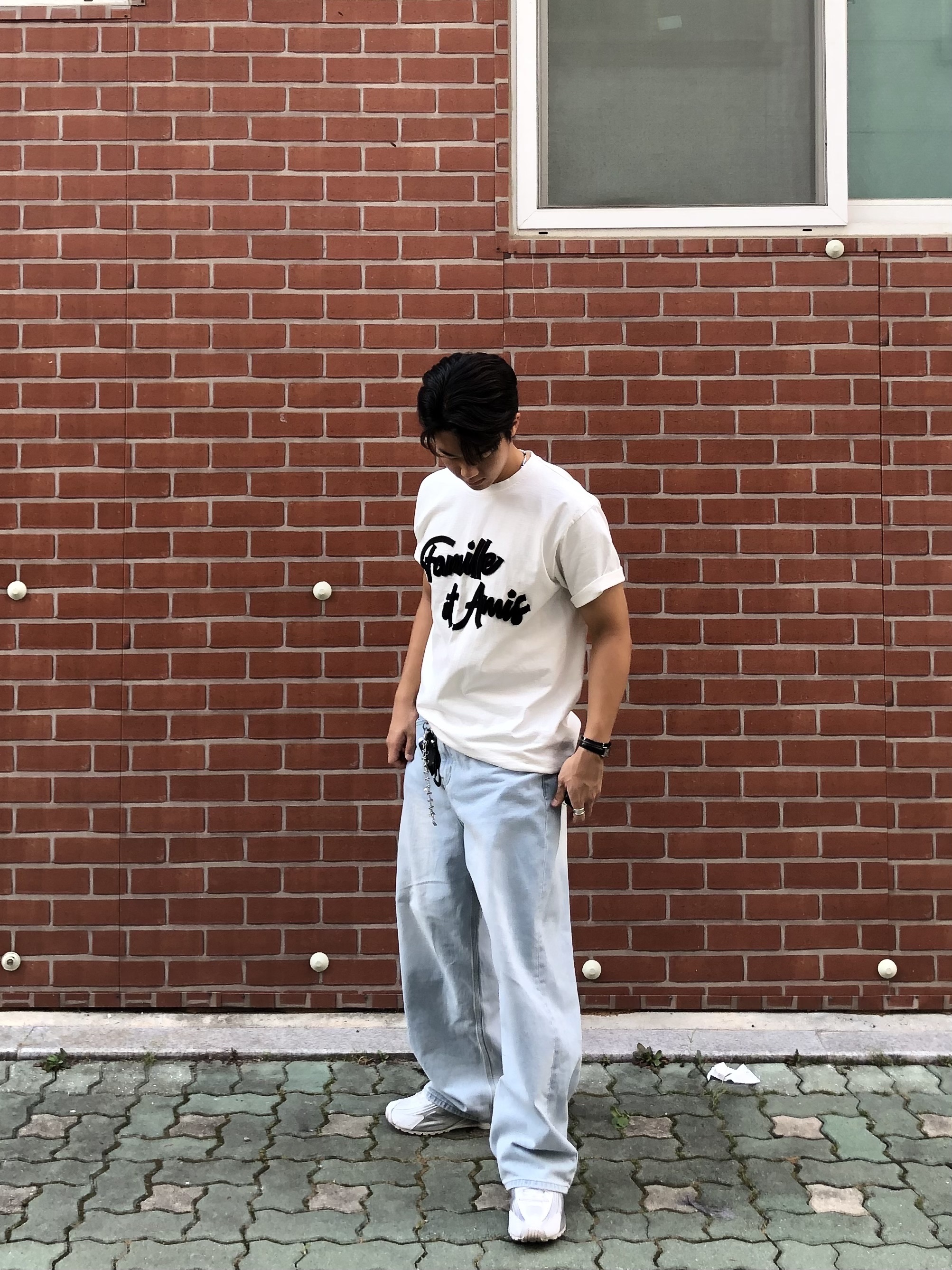 noun Wide Denim Pants Light Blue, Nike Shox R4 White Bright Crimson 착용 스타일 - 2