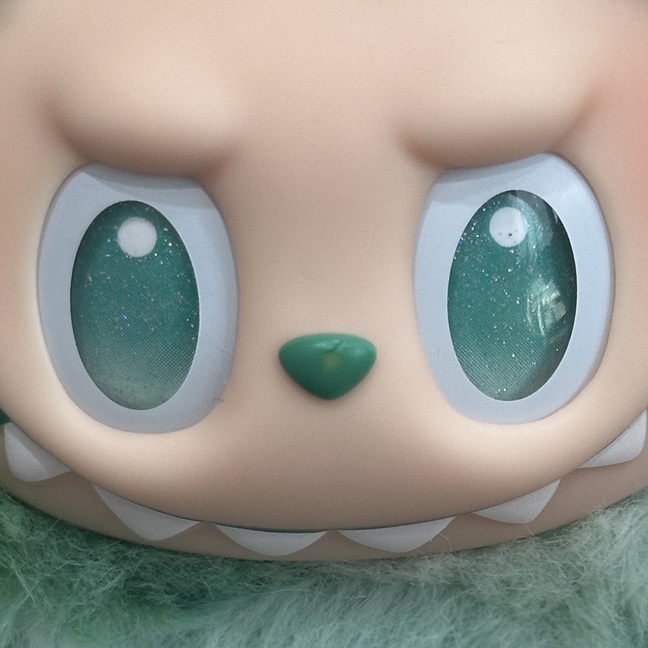 Pop Mart Labubu The Monsters Highlight Series Serenity Keyring (Opened Case) 착용 스타일 - 1