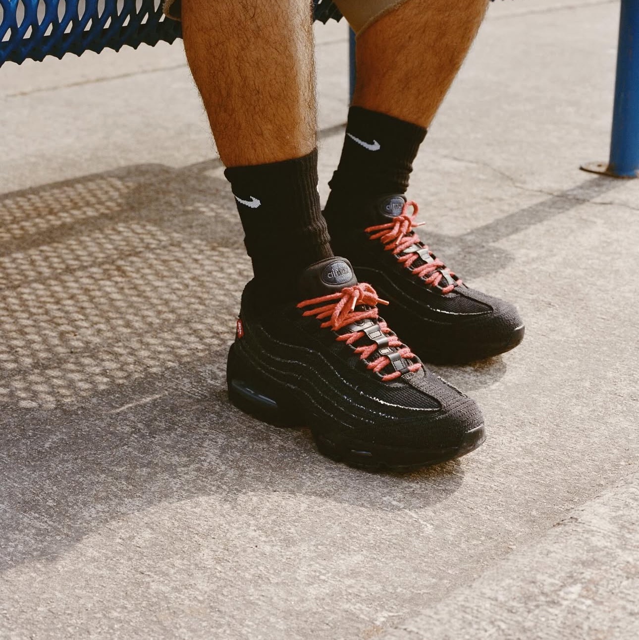 Nike x Levi's Air Max 95 Black 착용 스타일 - 4