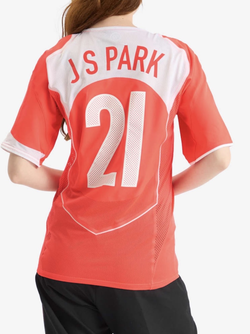 Nike Park Ji-Sung South Korea 2004 Total 90 Reissue Soccer Replica Jersey (Marking Ver.), Nike Brazil 1998 Reissue Soccer Replica Jersey Varsity Maize Ronaldo (Marking Ver.) 착용 스타일 - 7