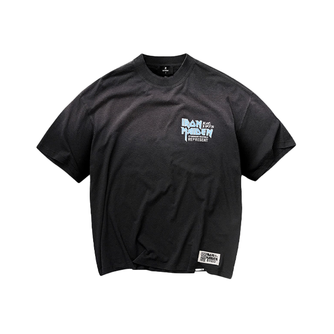 리프레젠트 x 아이언 메이든 기념 티셔츠 스테인드 블랙 - 25FW(Represent x Iron Maiden Anniversary T-Shirt Stained Black - 25FW)