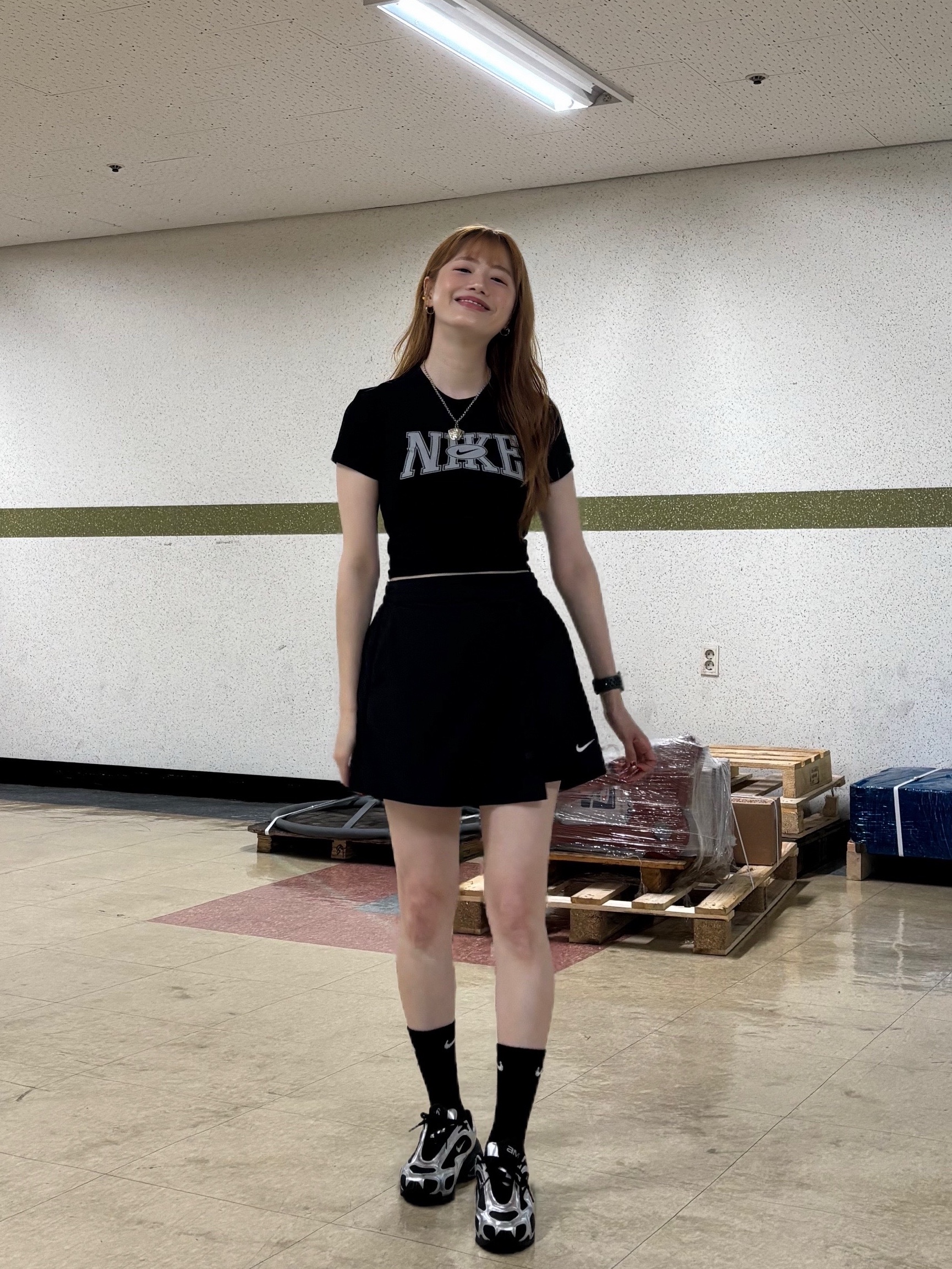 (W) Nike Air Max Muse Black and Metallic Silver, (W) Nike NSW Essential Woven Skort Black White - Asia 착용 스타일 - 5