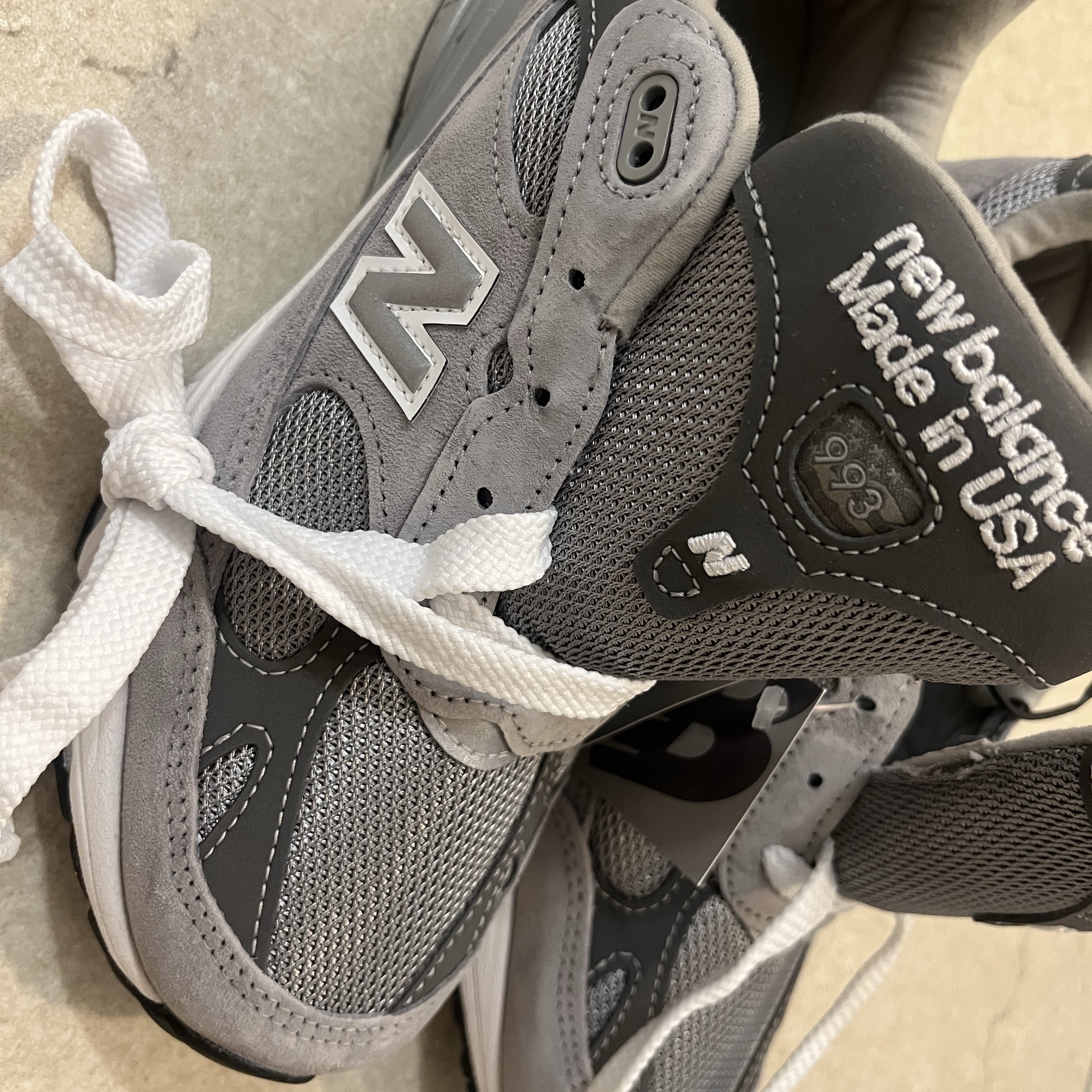 (W) New Balance 993 Made in USA Grey - B Standard 착용 스타일
