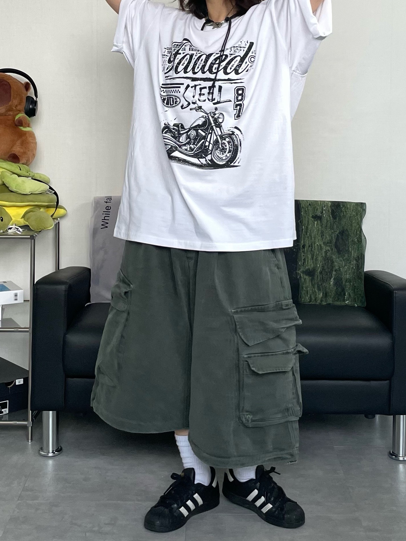 Adidas Superstar Core Black White, Our Legacy Ladon Leather Keychain Black 착용 스타일 - 5