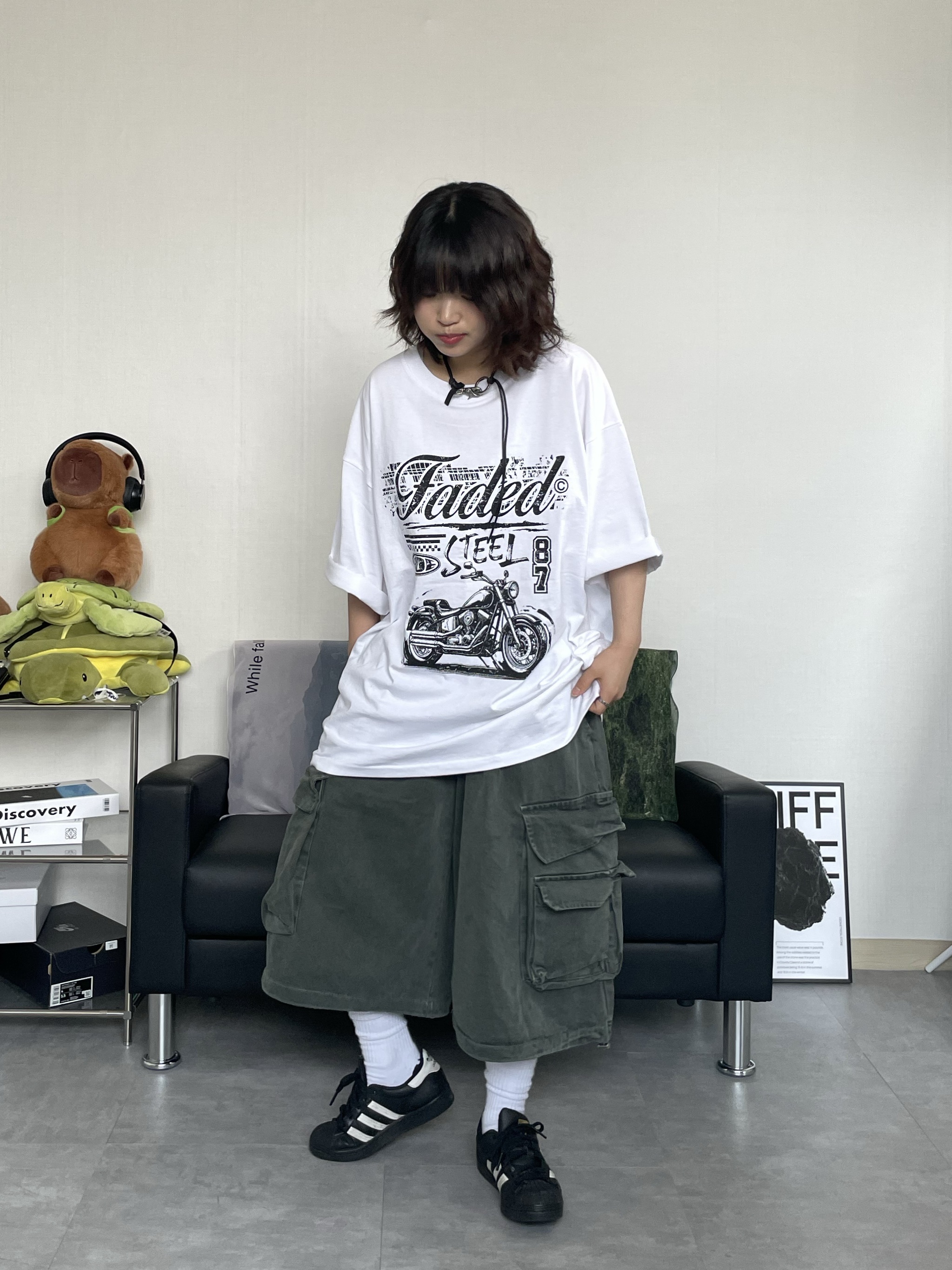 Adidas Superstar Core Black White, Our Legacy Ladon Leather Keychain Black 착용 스타일 - 1