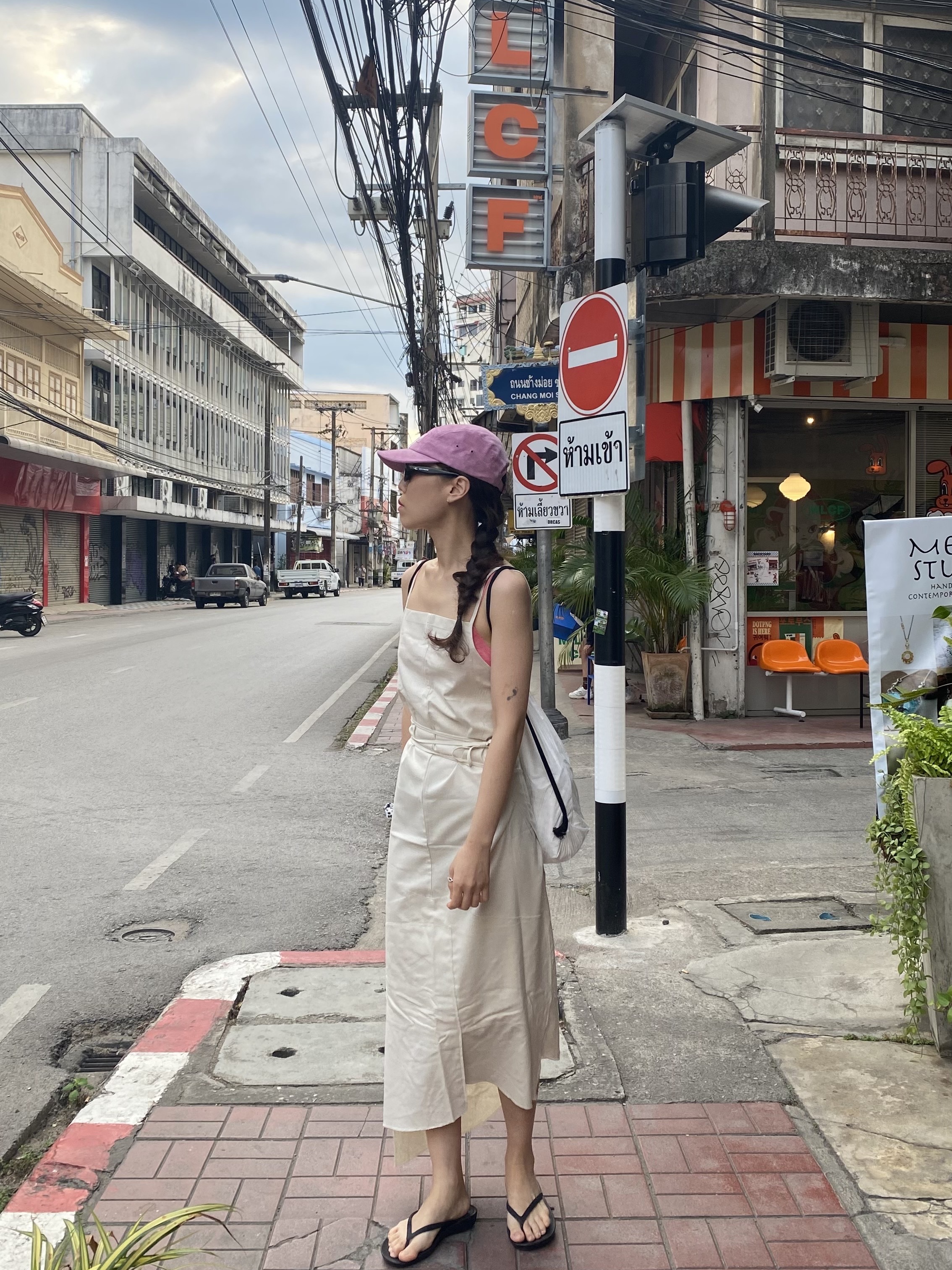 Supreme Suede Camp Cap Pink - 23SS, Baserange Women Apron Dress Black - 25SS 착용 스타일