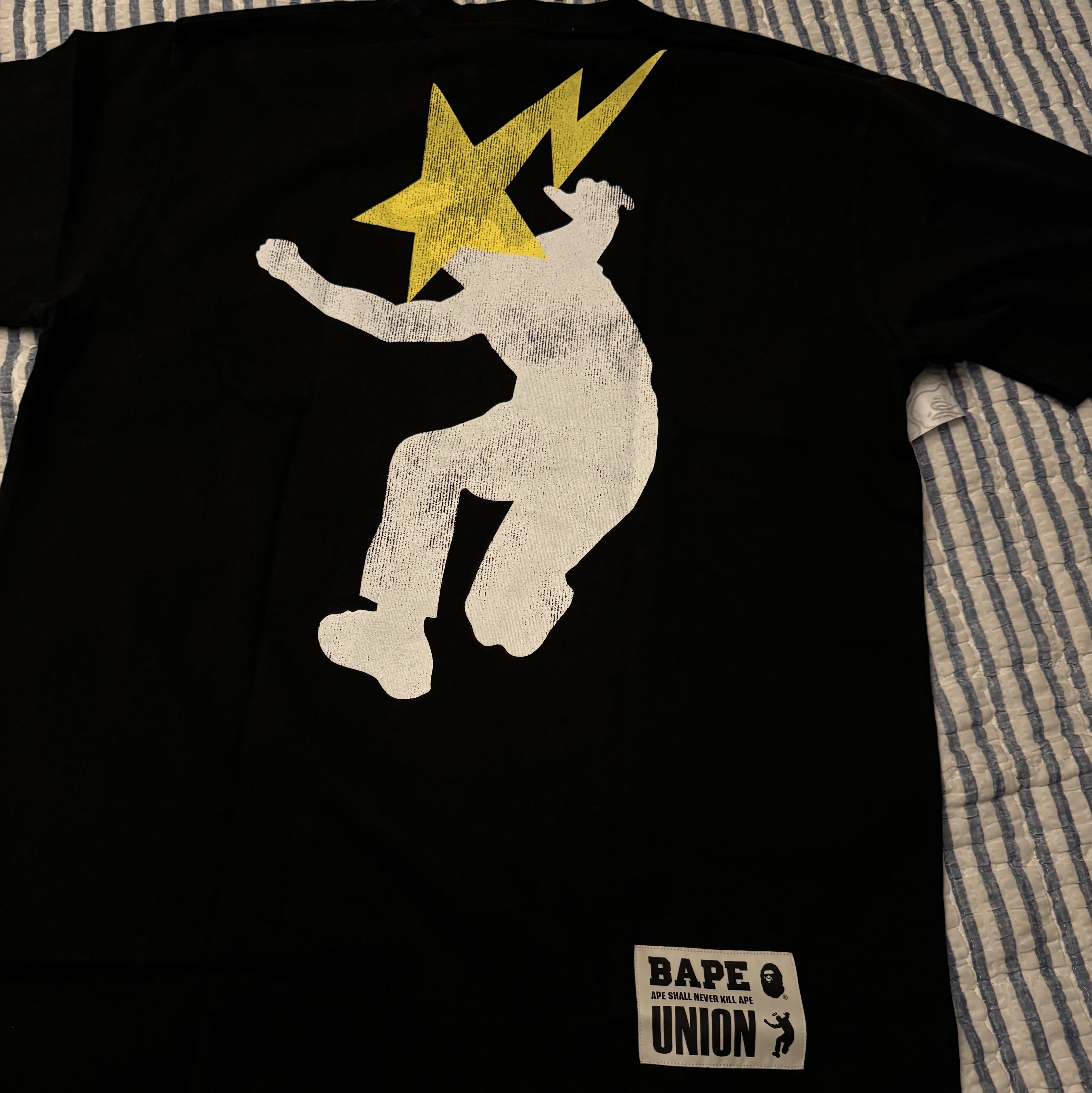BAPE x Union Washed Ape Head T-Shirt Black, Adidas Tobacco Gruen Collegiate Burgundy 착용 스타일 - 4