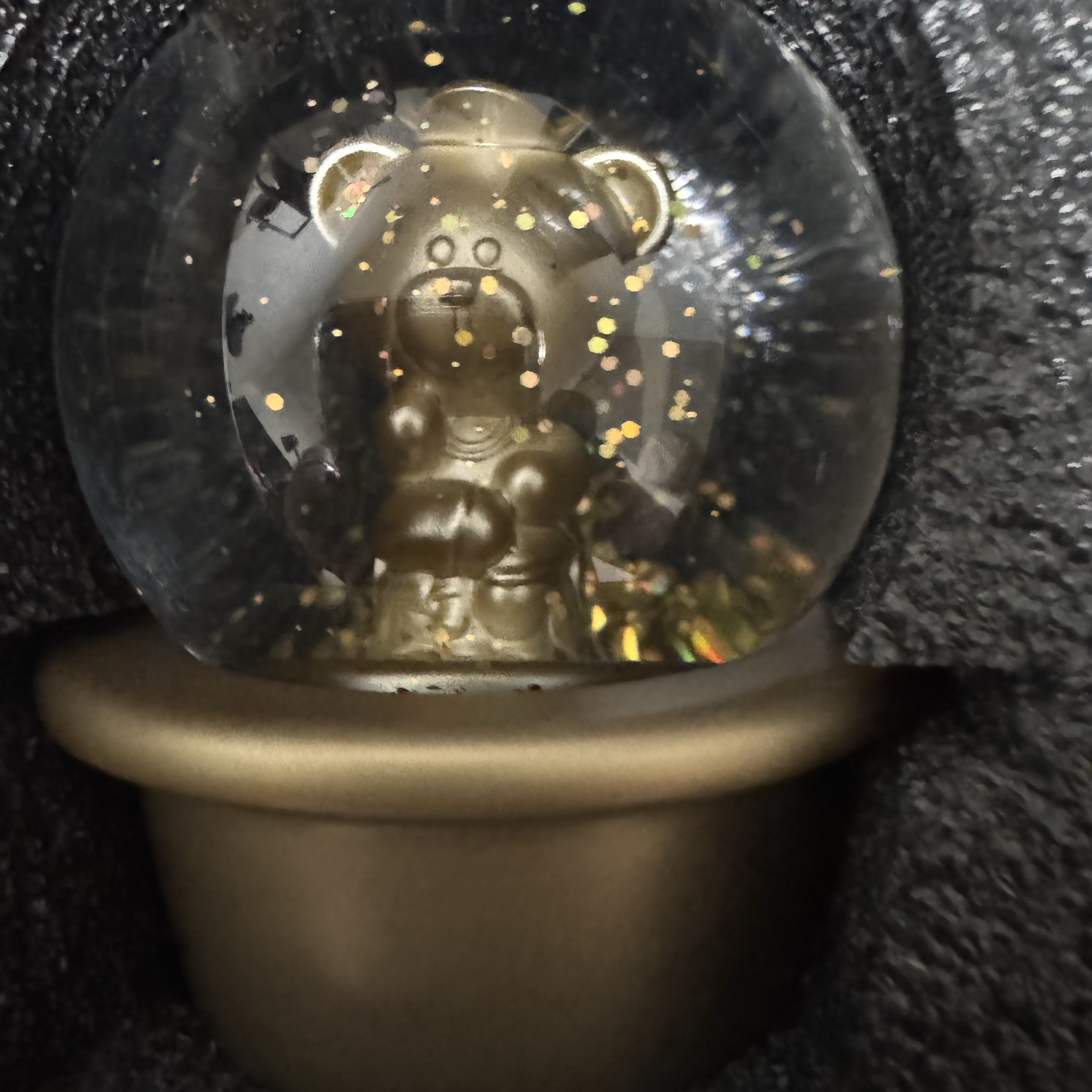 Starbucks x Muds A Room of Quiet Contemplation Bearista Mug 89ml 착용 스타일
