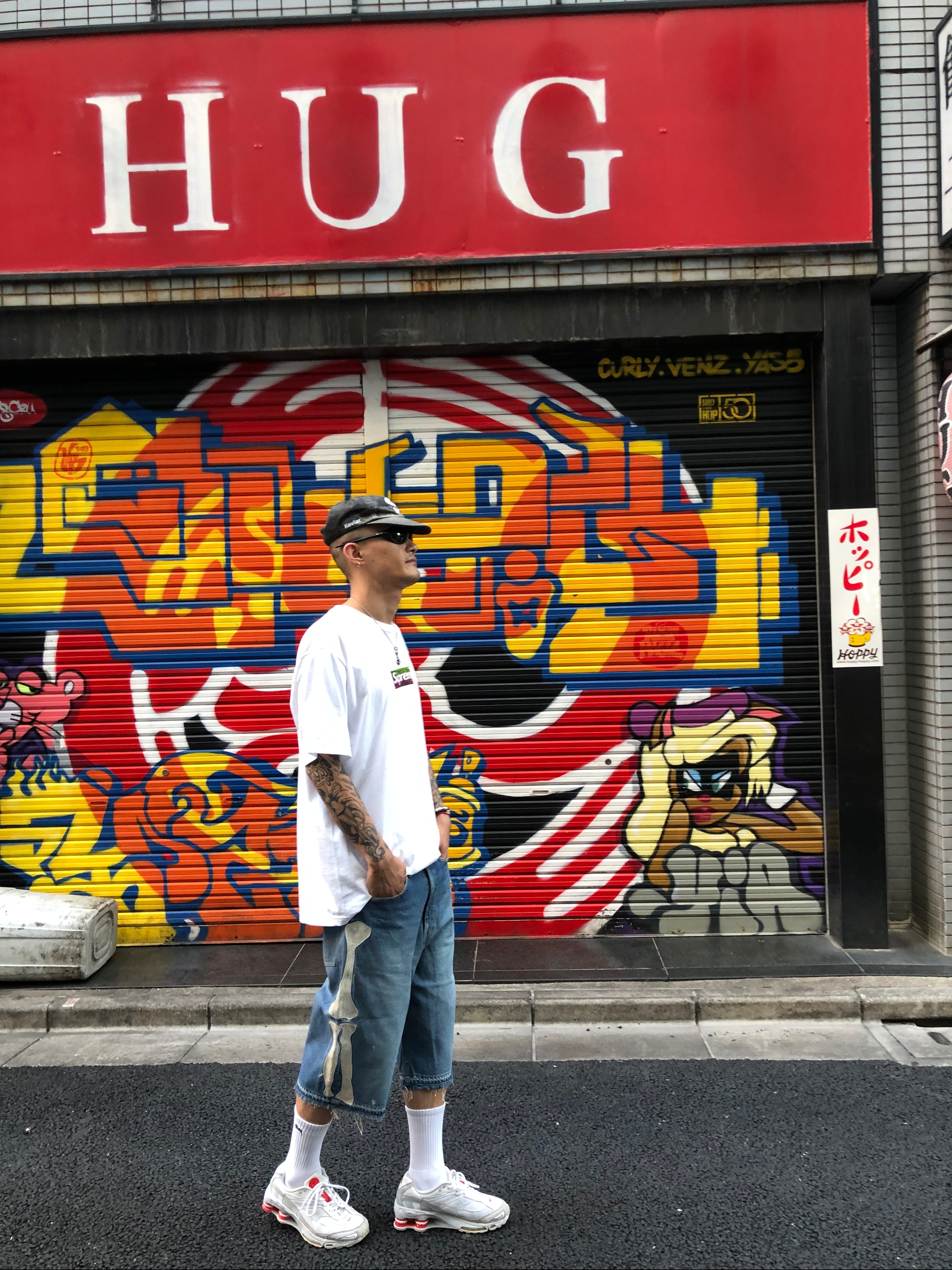 Supreme Los Angeles Fire Relief Box Logo T-Shirt White - 25SS, Oakley Eye Jacket Redux Matte Black Frame Prizm Grey Lenses High Bridge Fit 착용 스타일