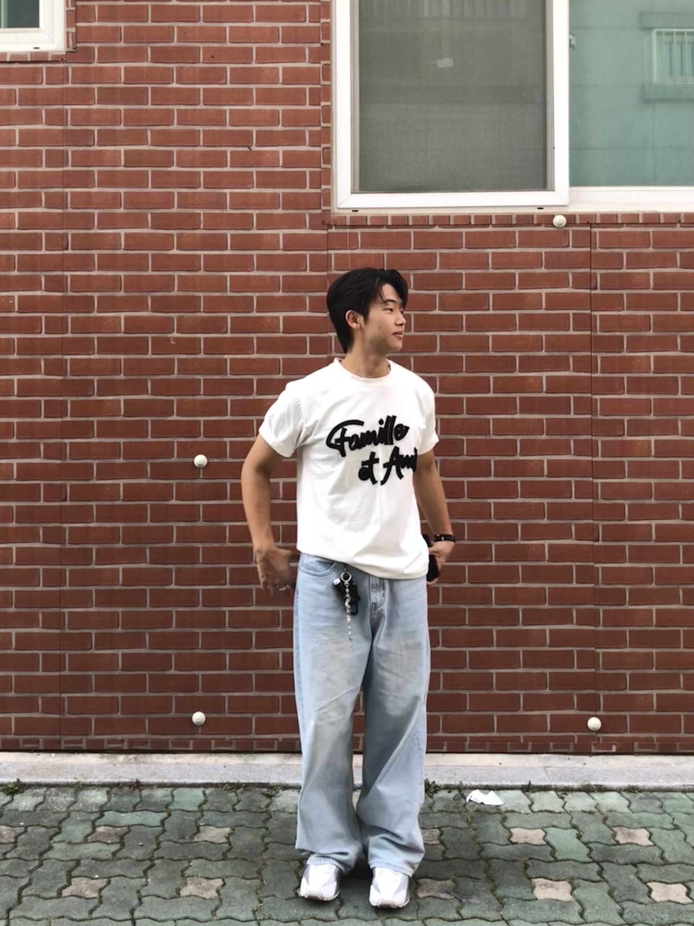 noun Wide Denim Pants Light Blue, Nike Shox R4 White Bright Crimson 착용 스타일 - 1