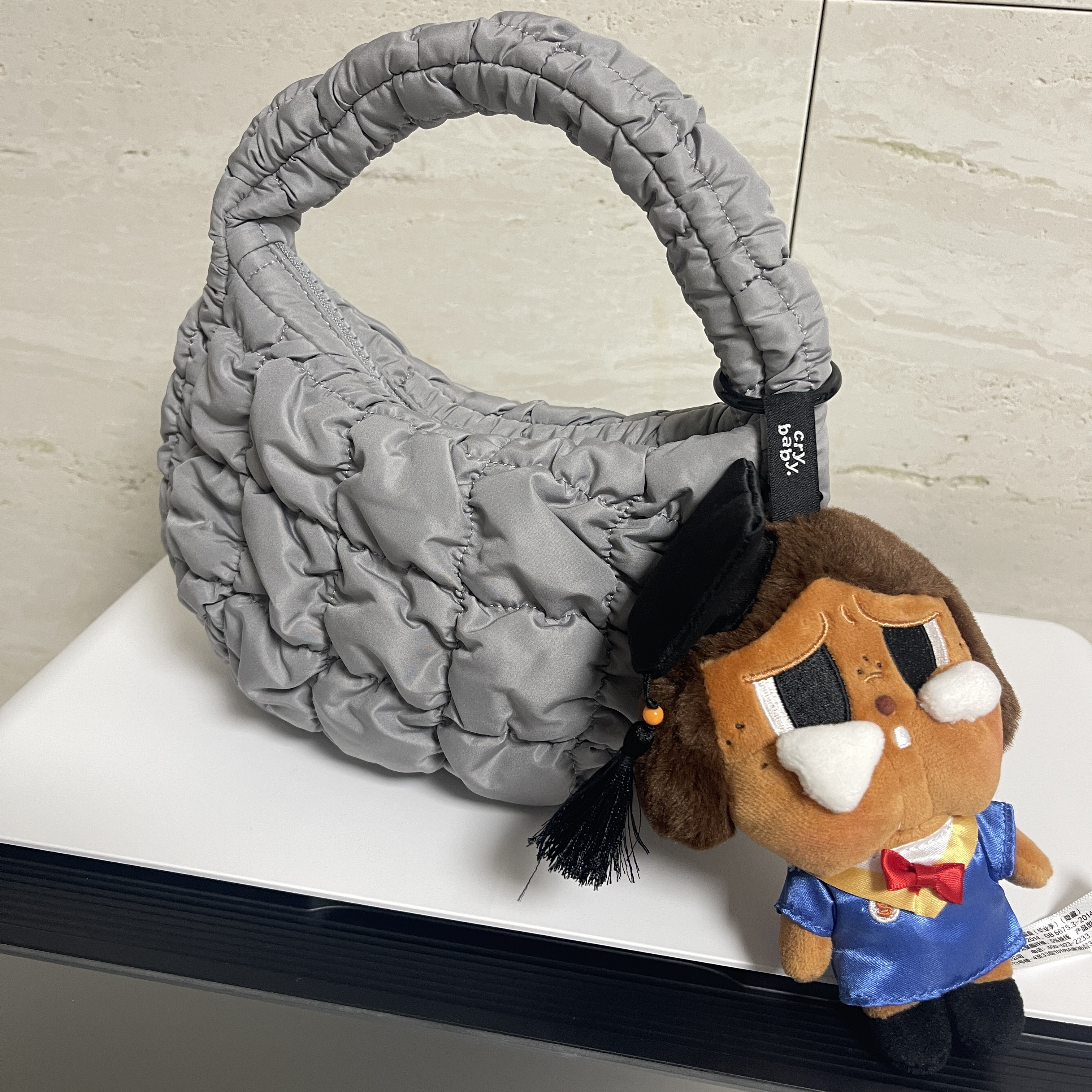 Pop Mart Crybaby Sunset Concert Series Plush Pendant Graduation Season (Opened Case), COS Quilted Micro Bag Grey 착용 스타일 - 1