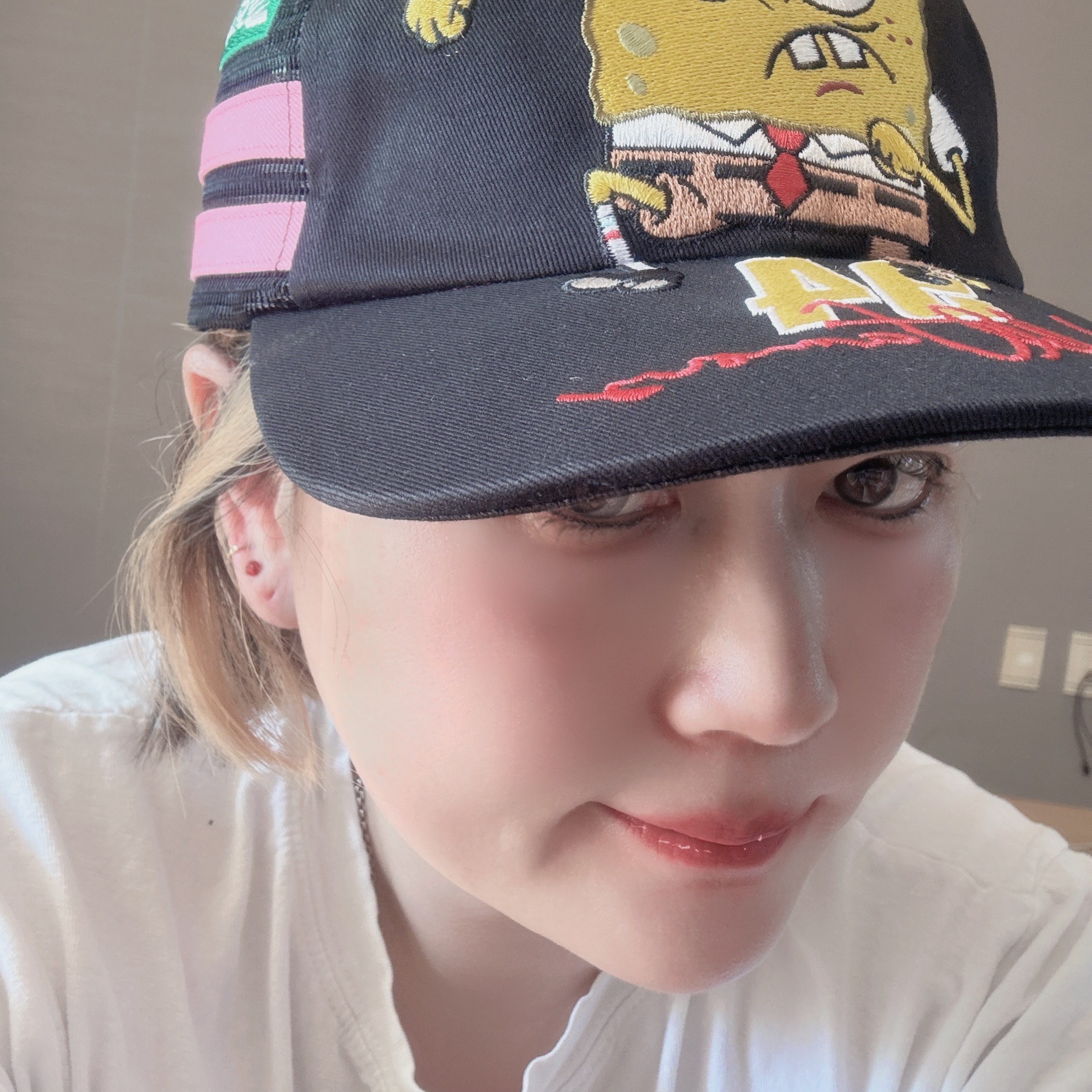 Supreme x SpongeBob Jeff Hamilton Mesh Back 6-Panel Black - 25SS 착용 스타일 - 2