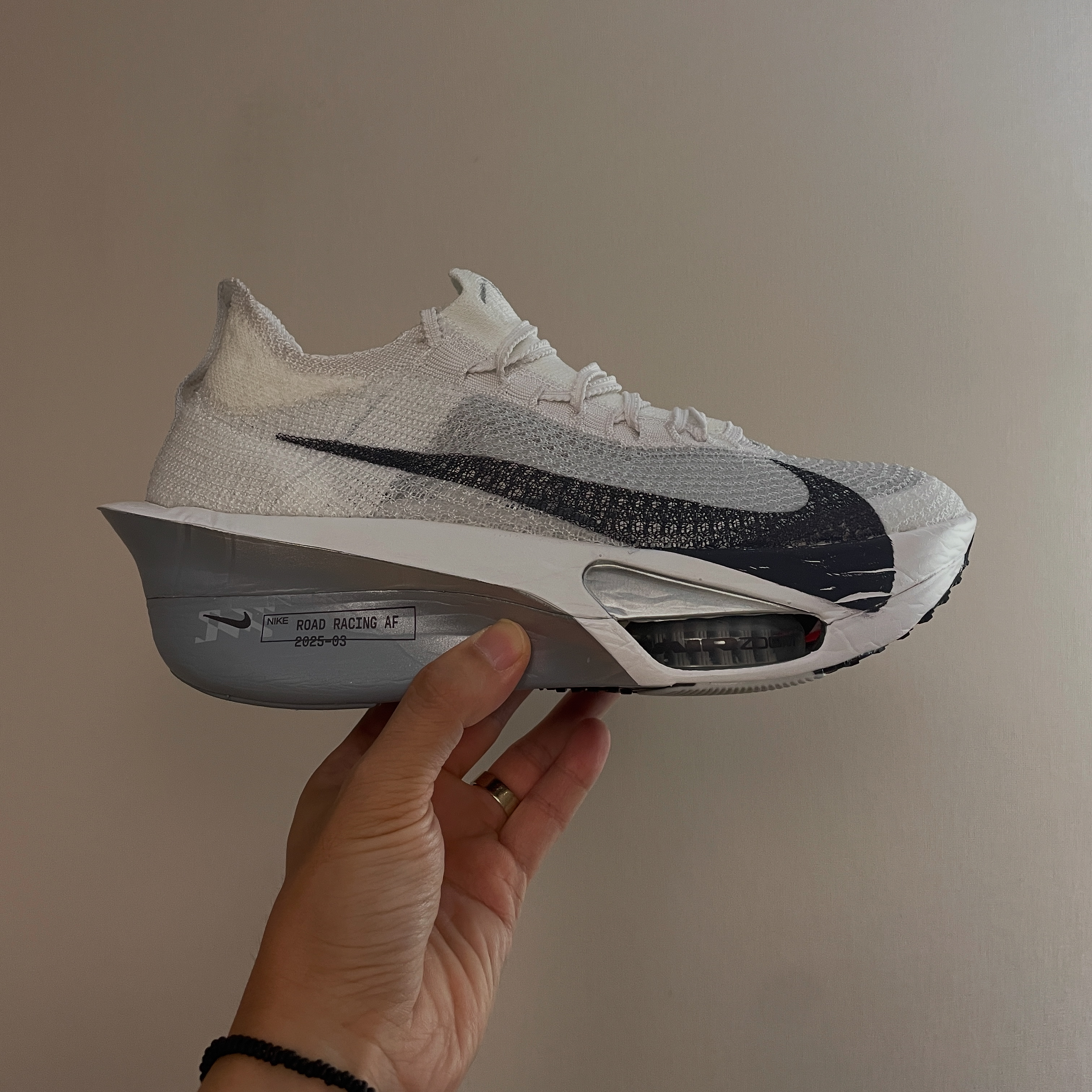Nike Air Zoom Alphafly Next% 3 White Pure Platinum 착용 스타일