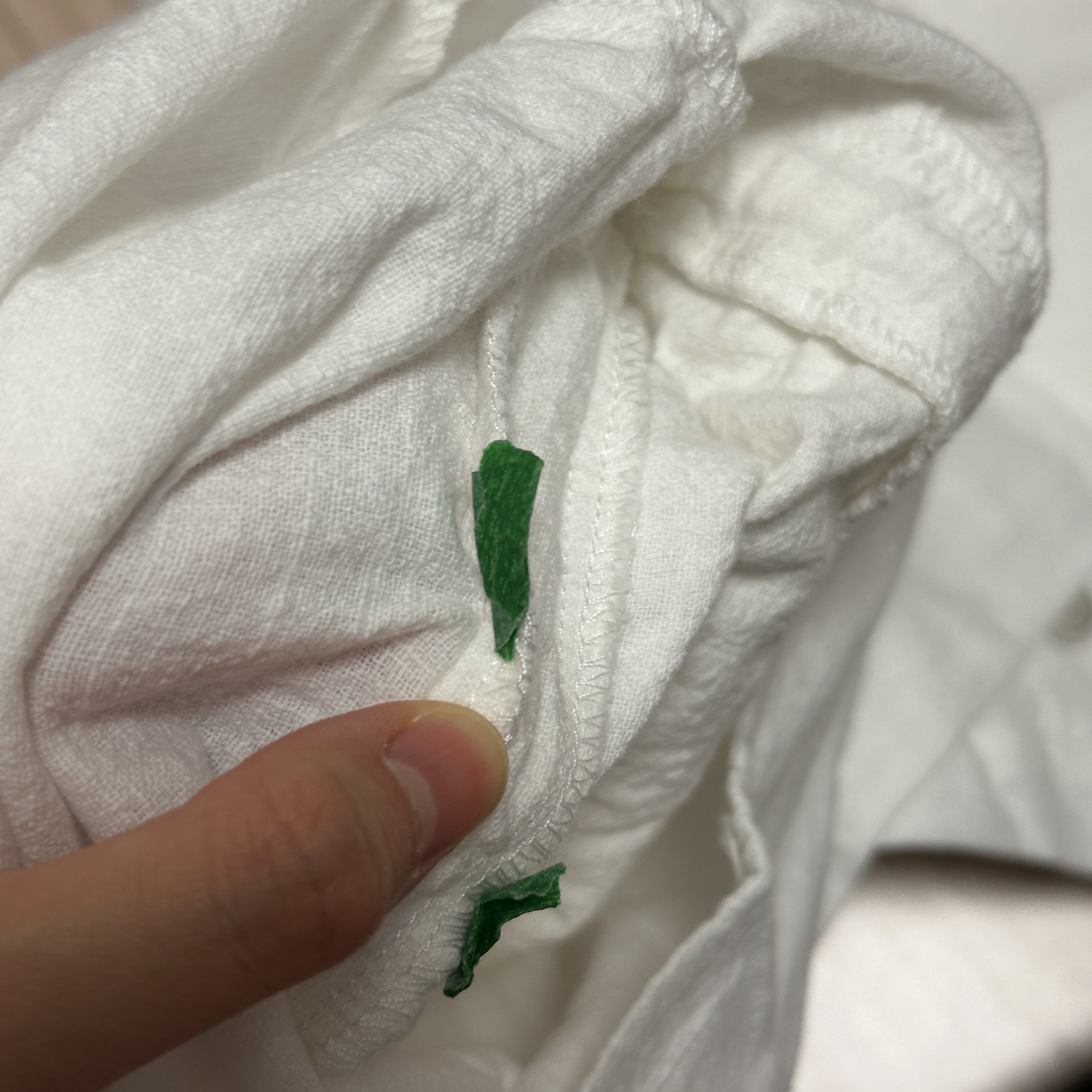 COYSEIO Shirring Rough Pants White 착용 스타일 - 1