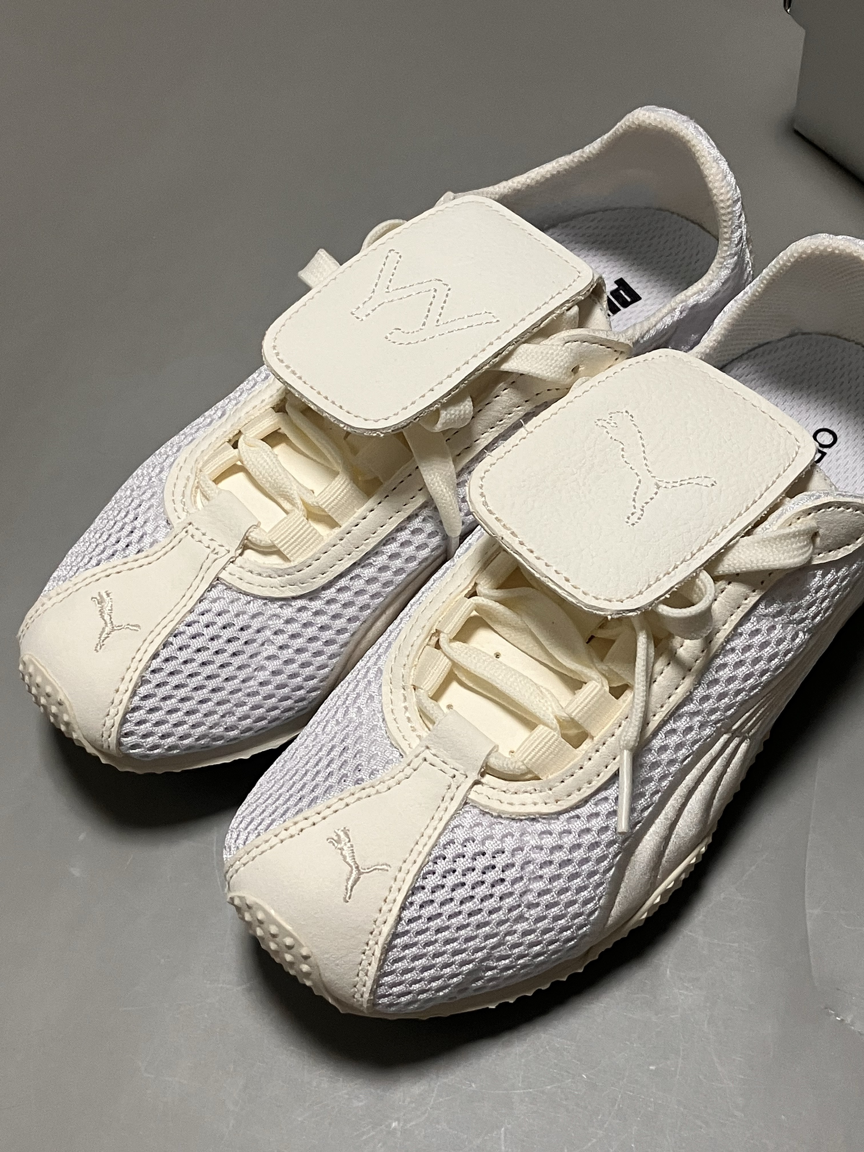 Puma x Open Yy H-street White Warm White 착용 스타일