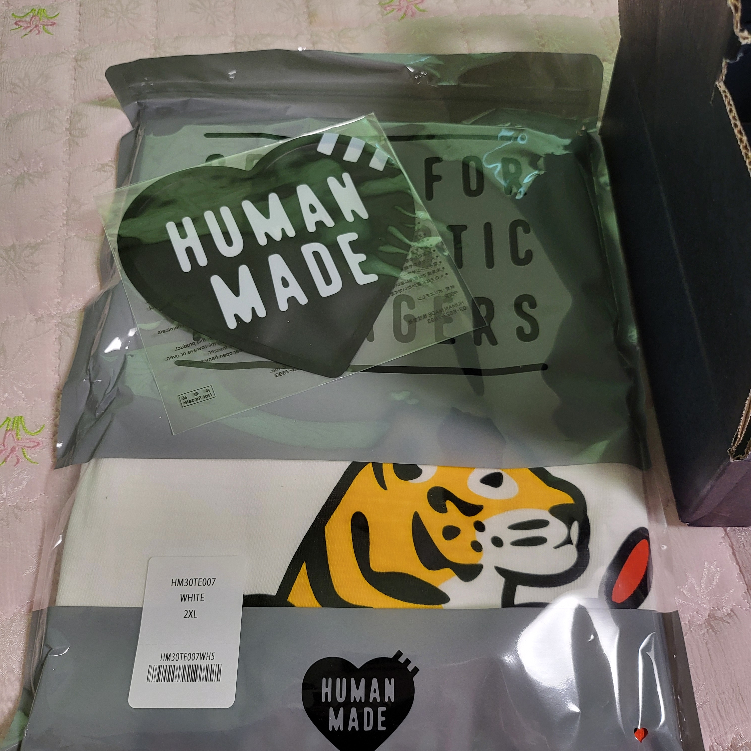 Human Made Graphic T-Shirt White 착용 스타일 - 2
