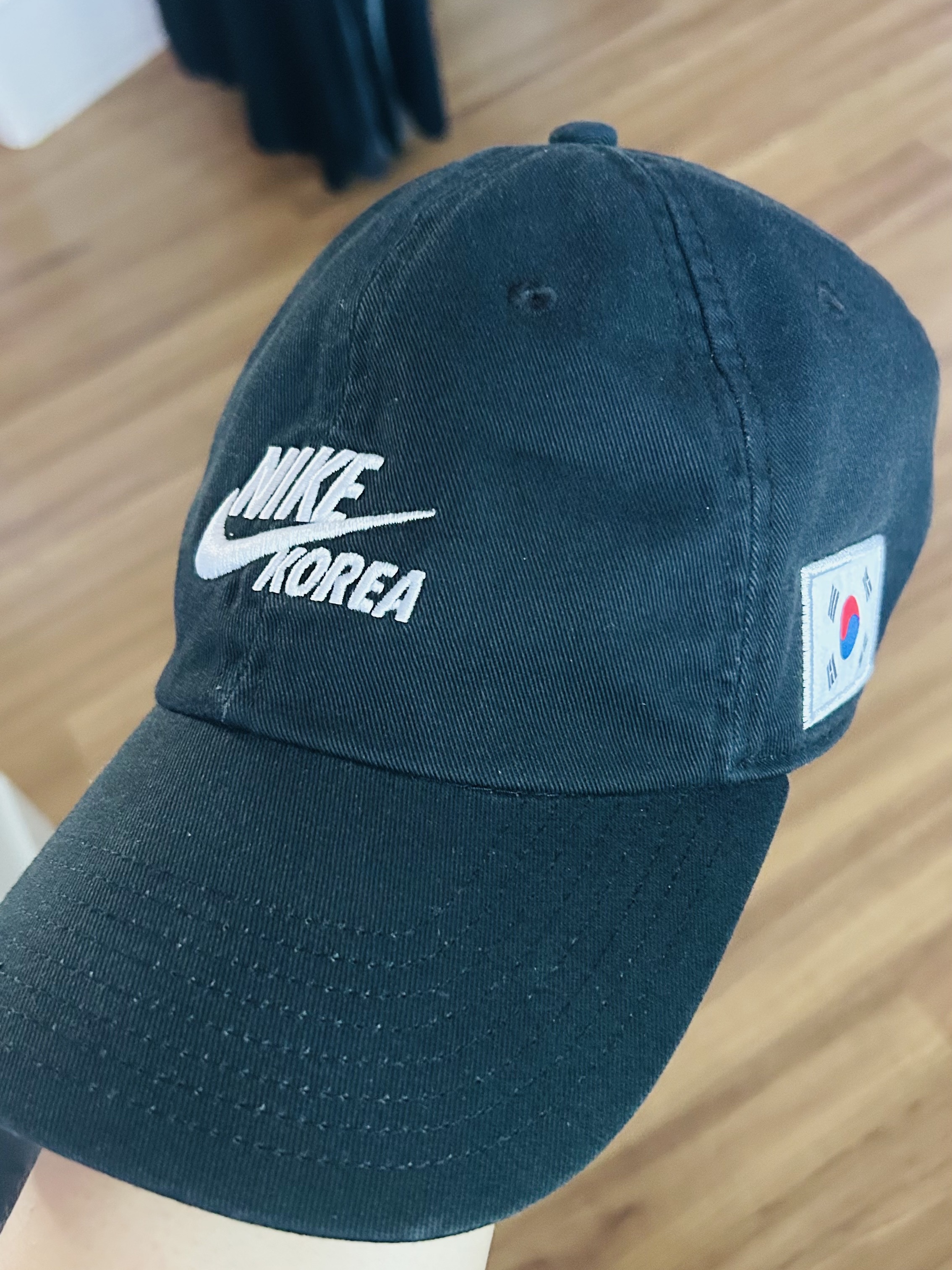 Nike H86 Korea Cap Black 착용 스타일