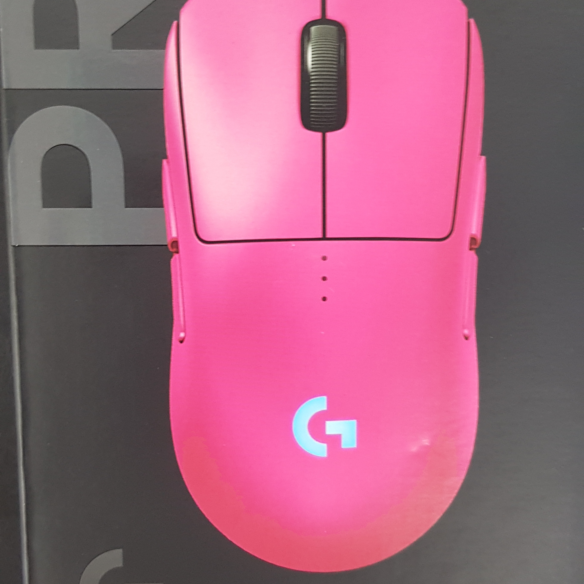 Logitech G PRO 2 LIGHTSPEED Pink 착용 스타일