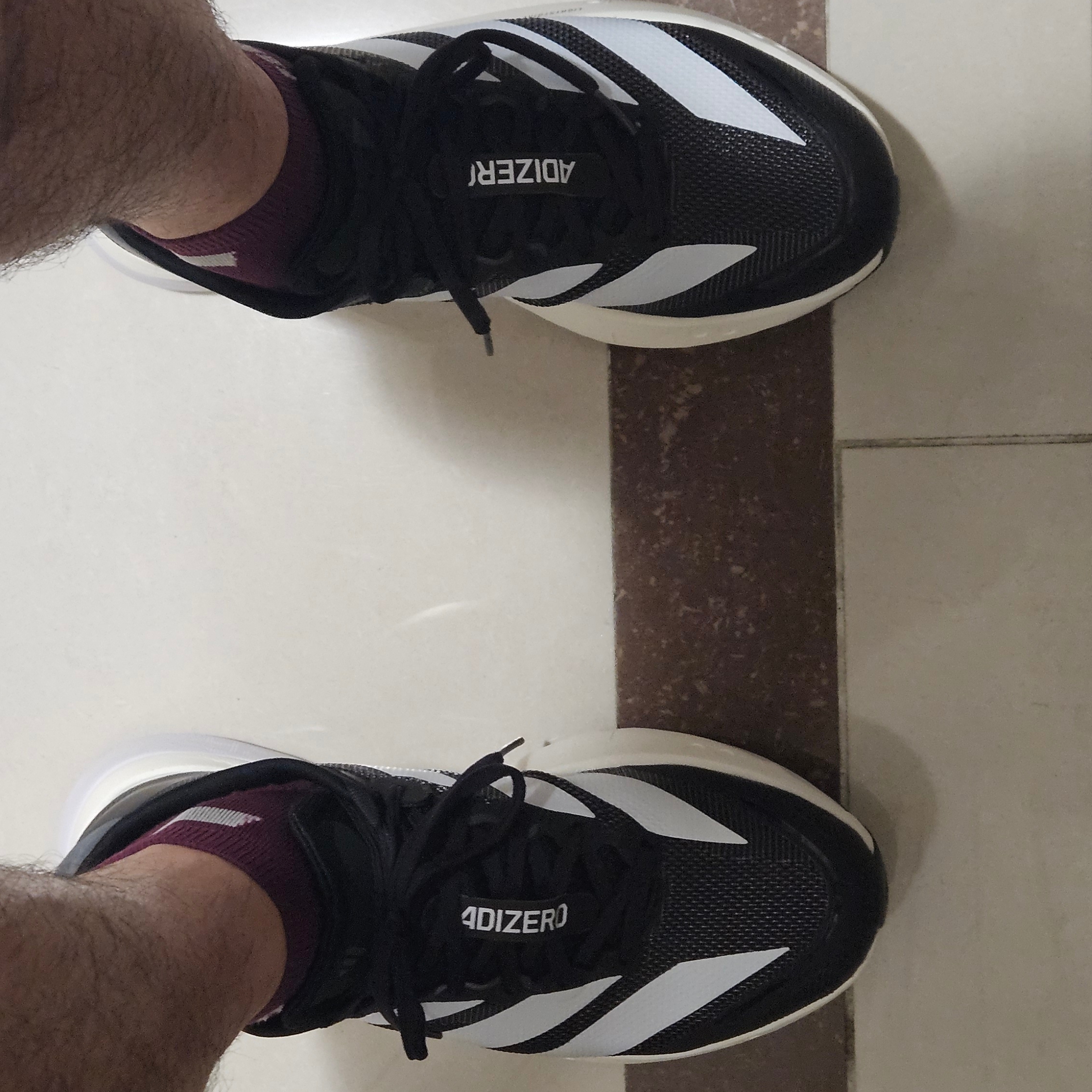 Adidas Adizero Boston 13 Core Black Cloud White 착용 스타일