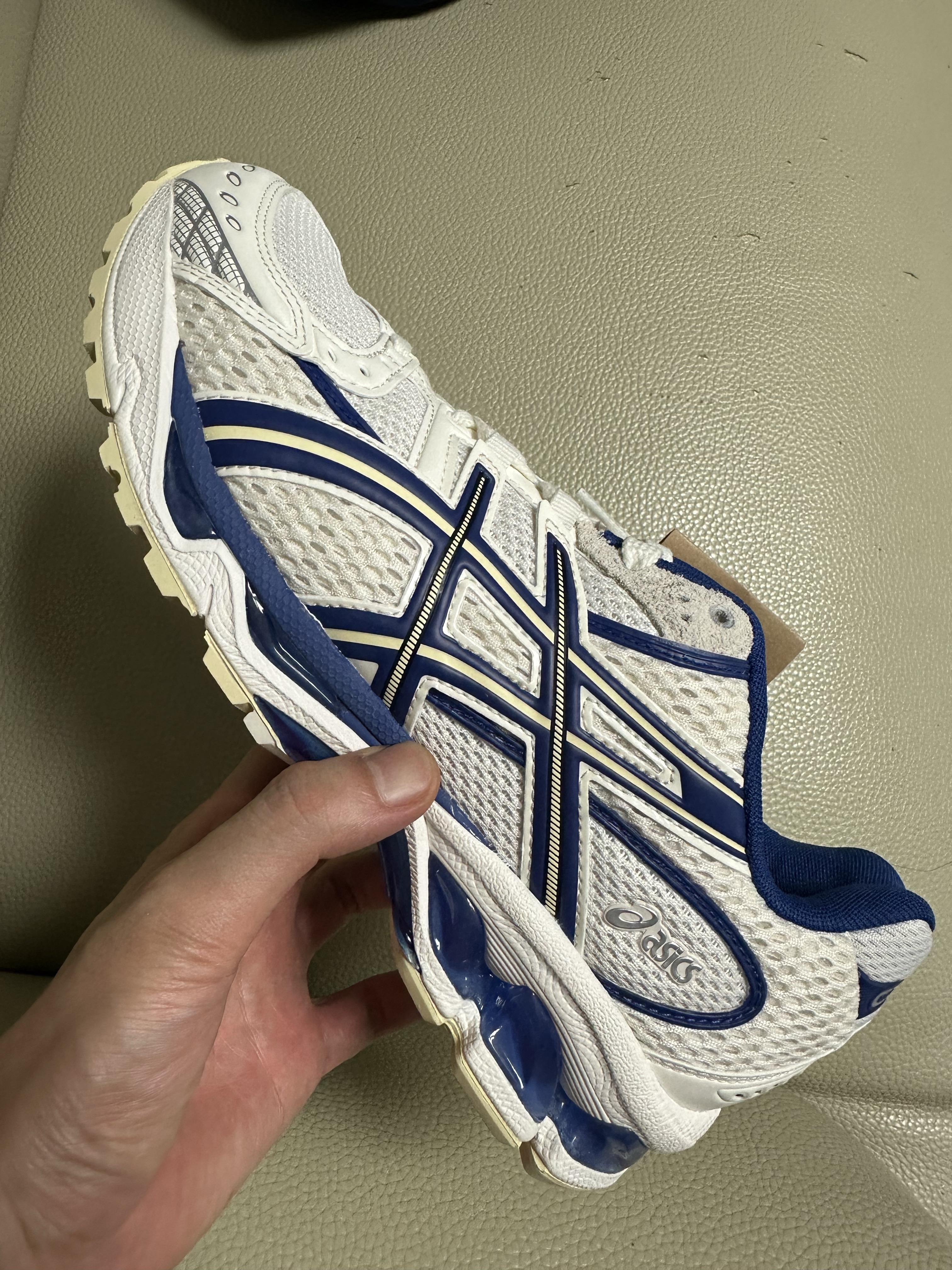 Asics x END. Gel-Nimbus 10.1 Snow White Sodalite Blue 착용 스타일
