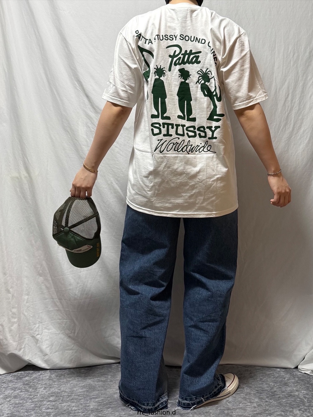 Stussy x Patta Sound Connection T-Shirt White 착용 스타일 - 1