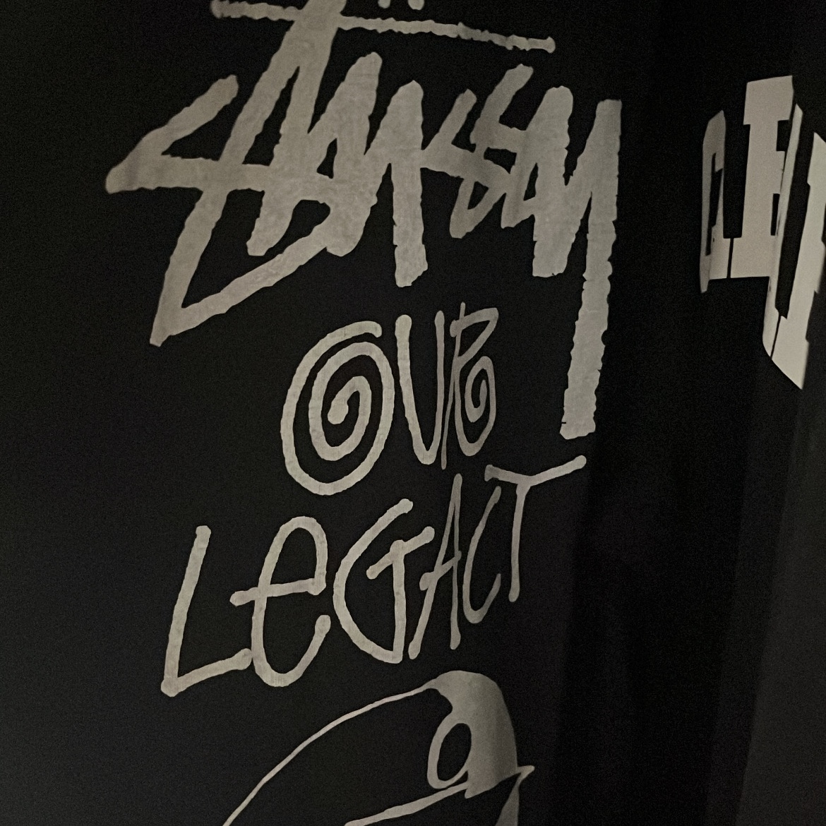 Stussy x Our Legacy Surfman Pigment Dyed T-Shirt Black 착용 스타일