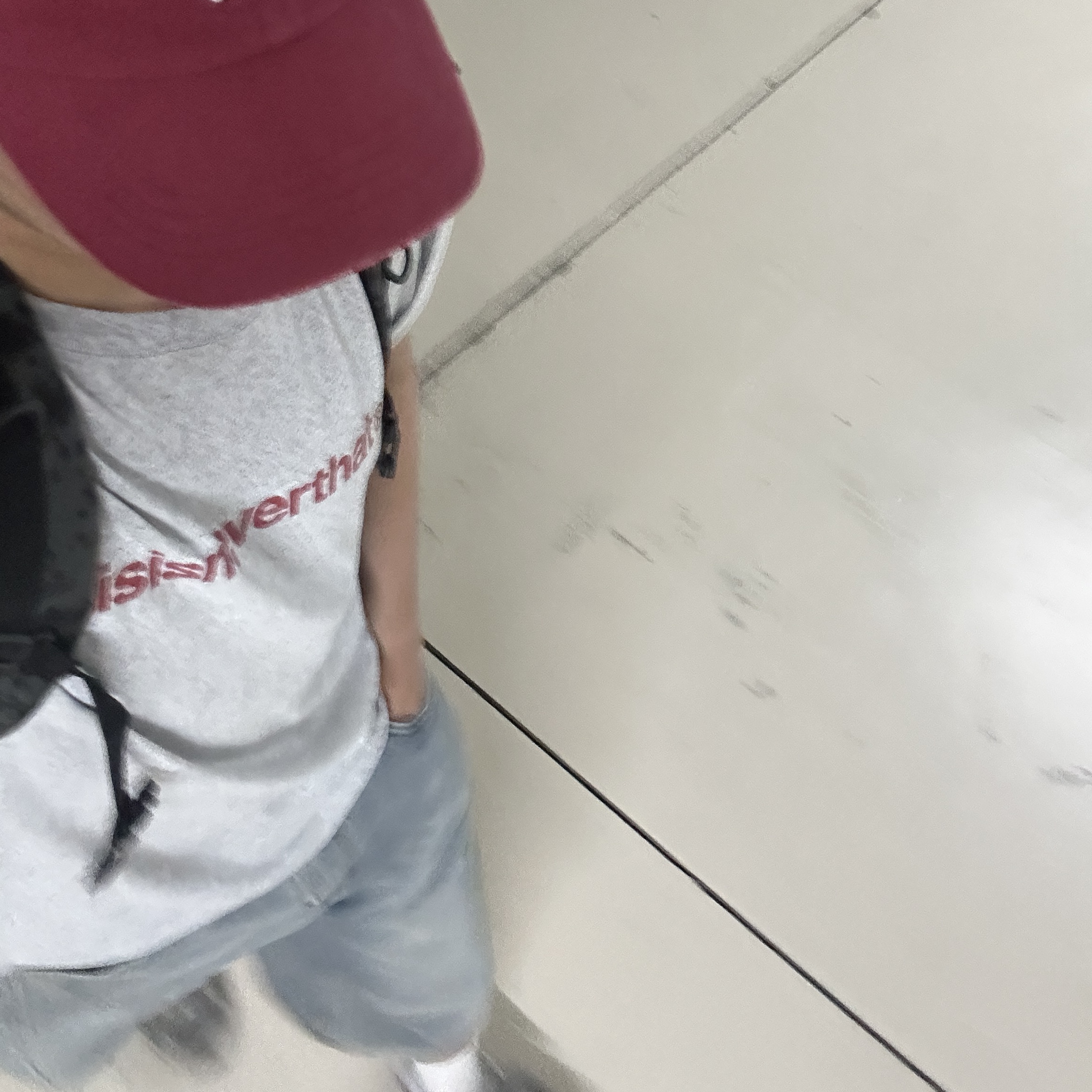 Thisisneverthat T-Logo T-Shirt Heather Grey 착용 스타일