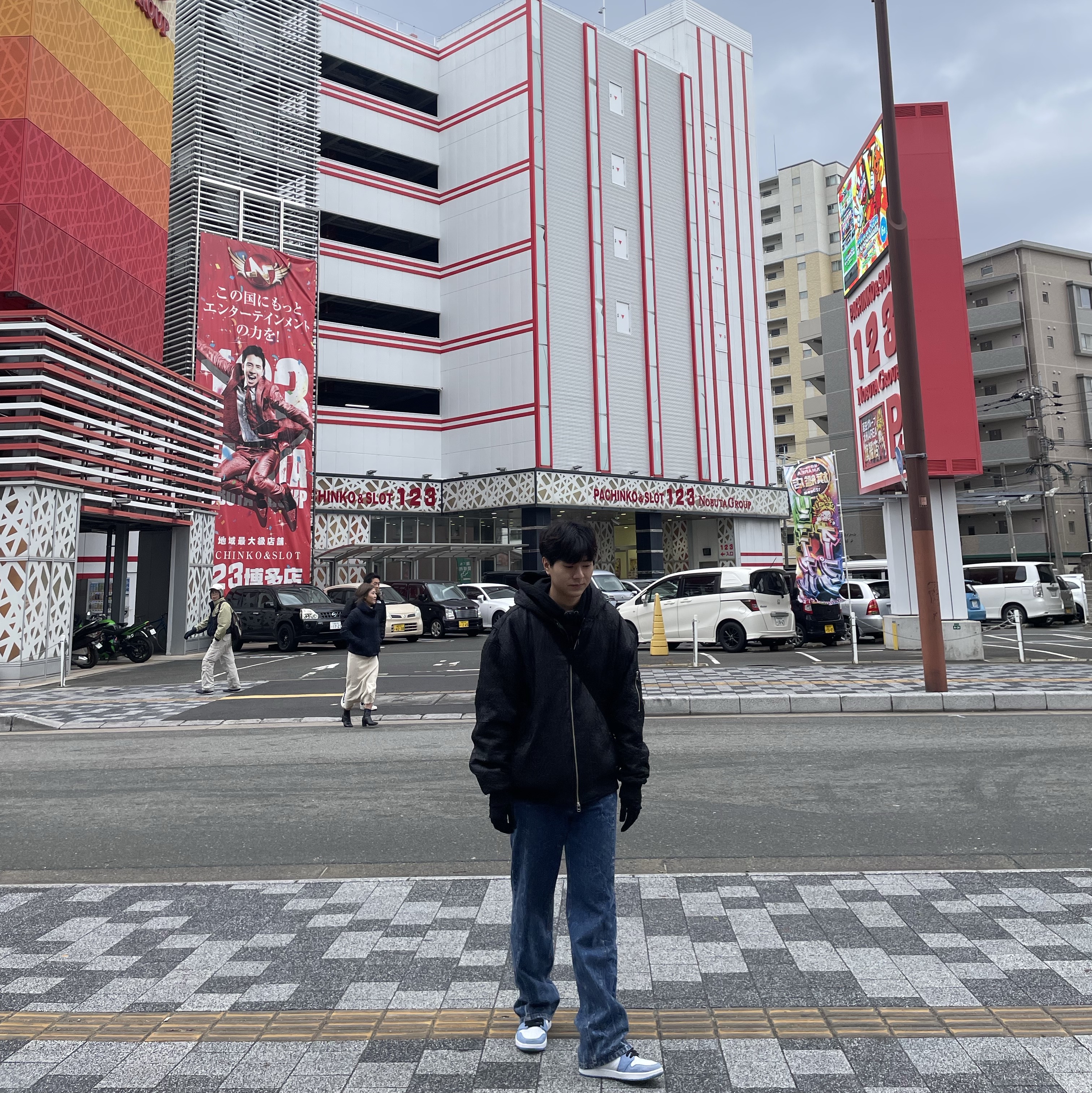 Jordan 1 Retro High OG University Blue 착용 스타일