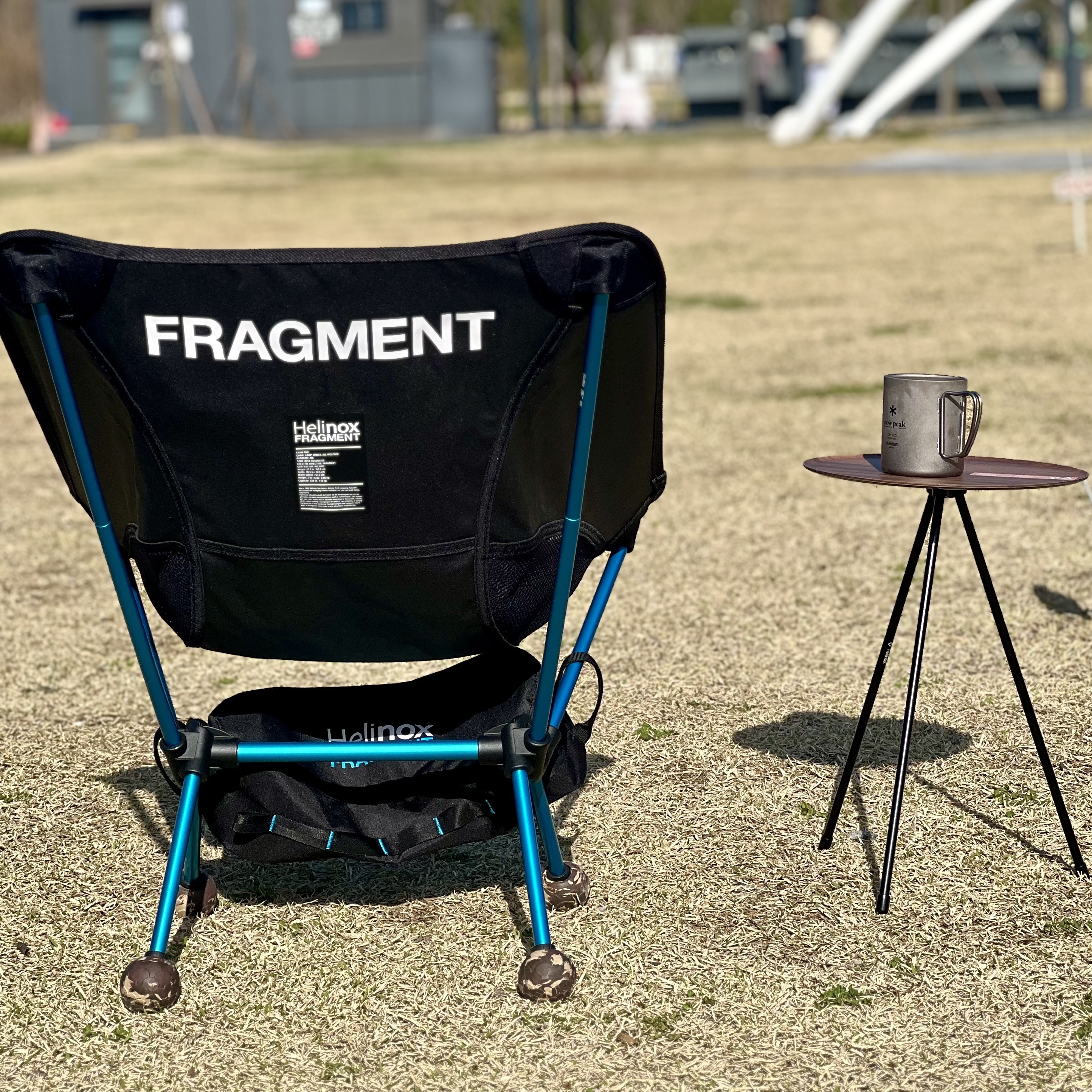 Helinox x Fragment Design Chair One Black, Helinox x Sophnet Table O Walnut 착용 스타일