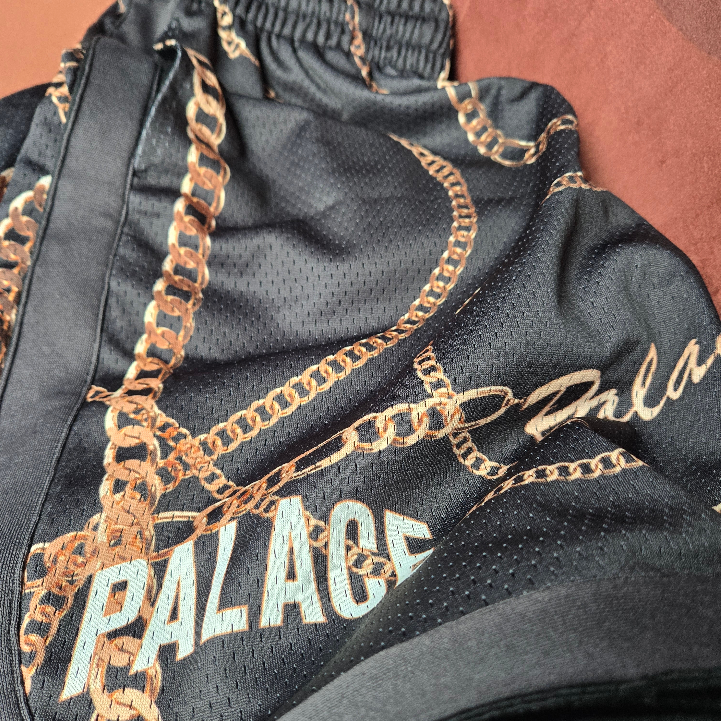 Palace Chain Basketball Shorts Black - 23FW 착용 스타일